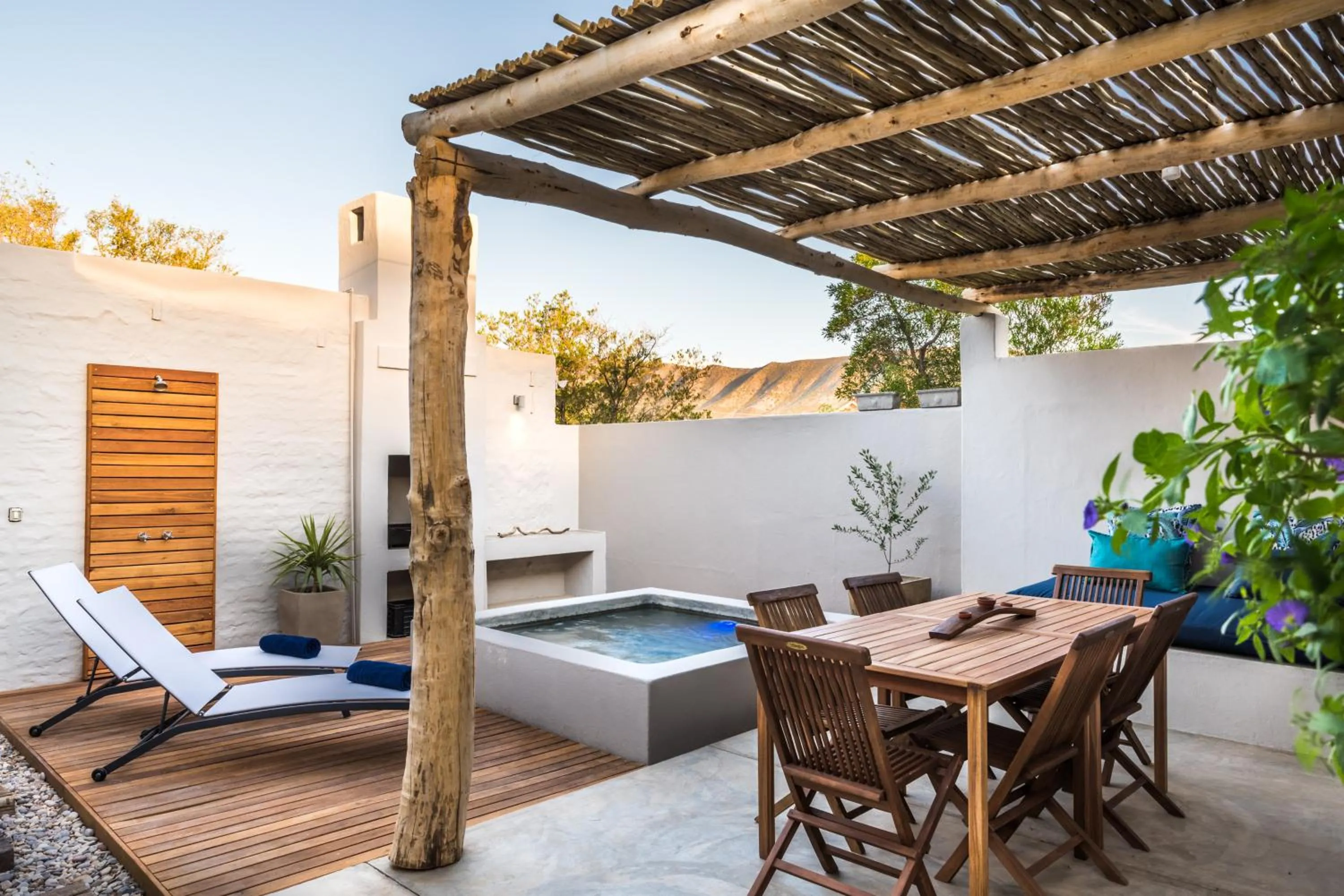 Patio in Elfen House