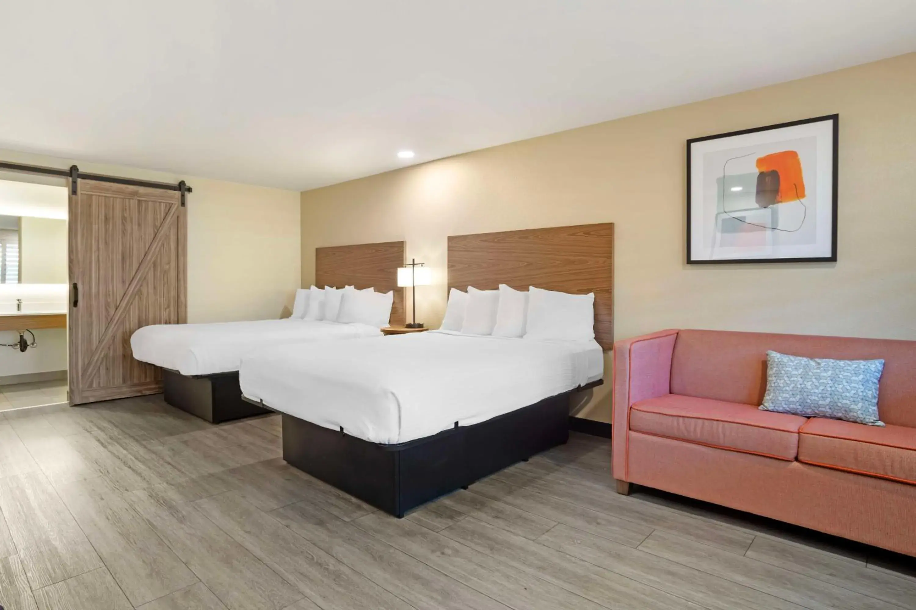 Bedroom, Bed in Best Western Shadow Inn Bedroom, Bed in Best Western Shadow Inn