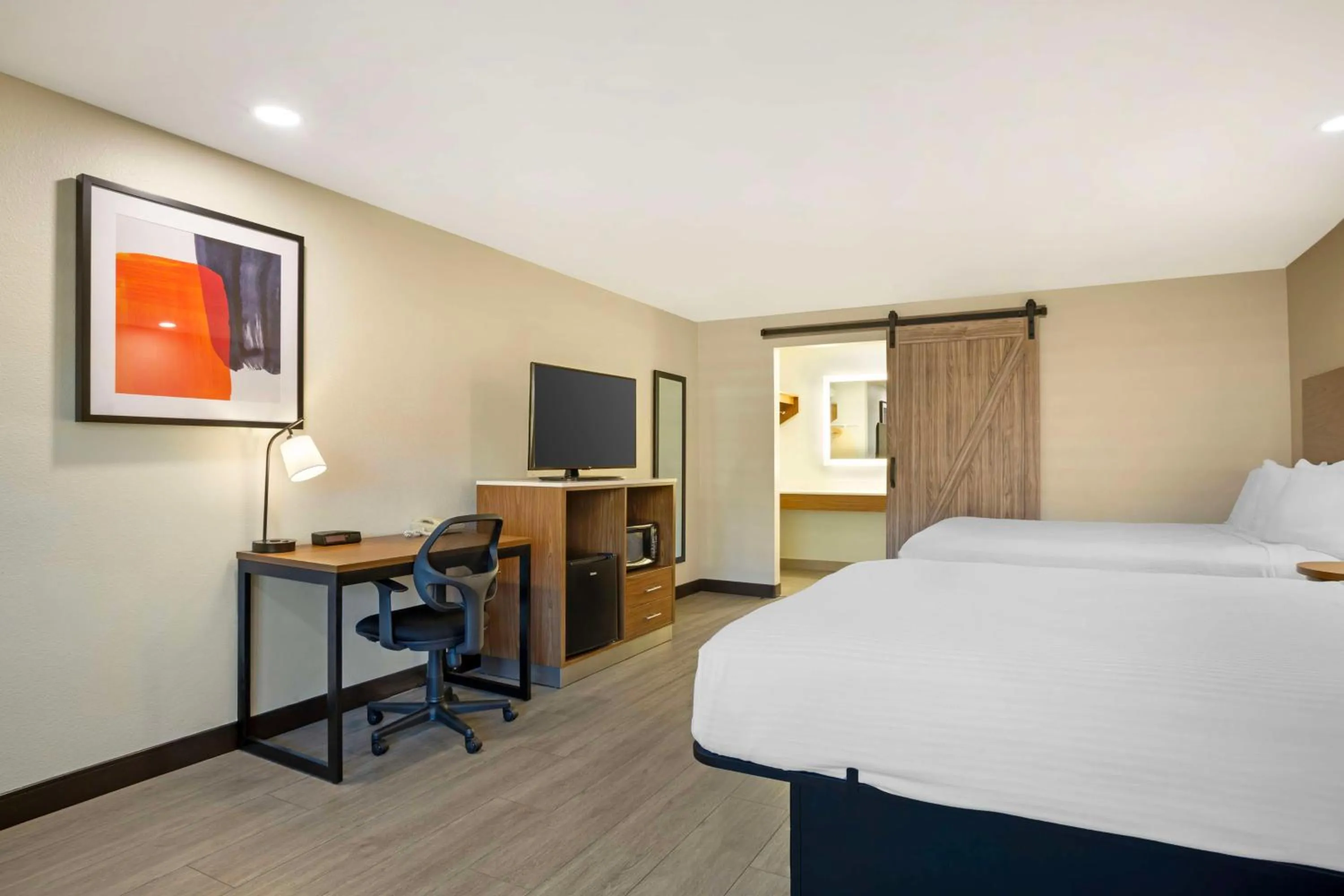 Bedroom, Bed in Best Western Shadow Inn