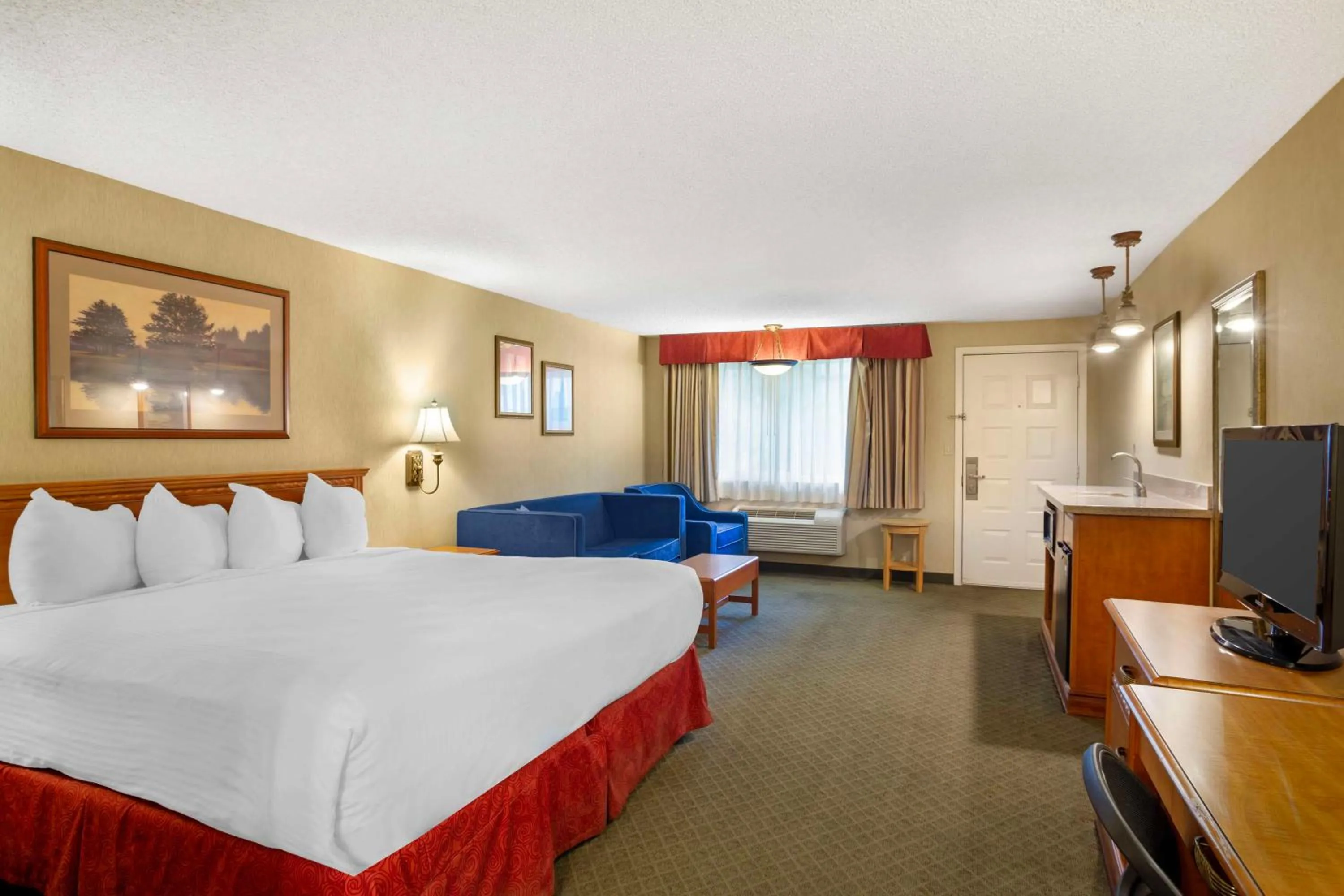 Bedroom, Bed in Best Western Shadow Inn