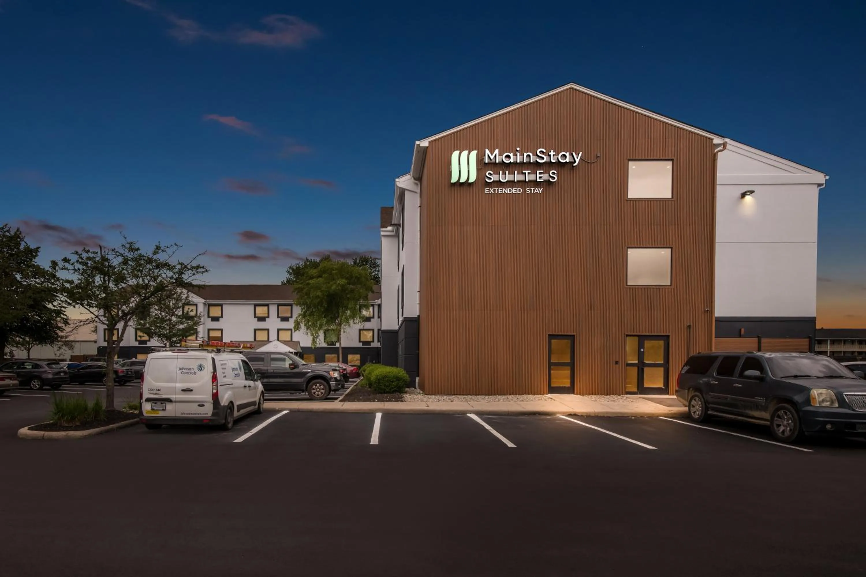 Property building in MainStay Suites Columbus North - Worthington