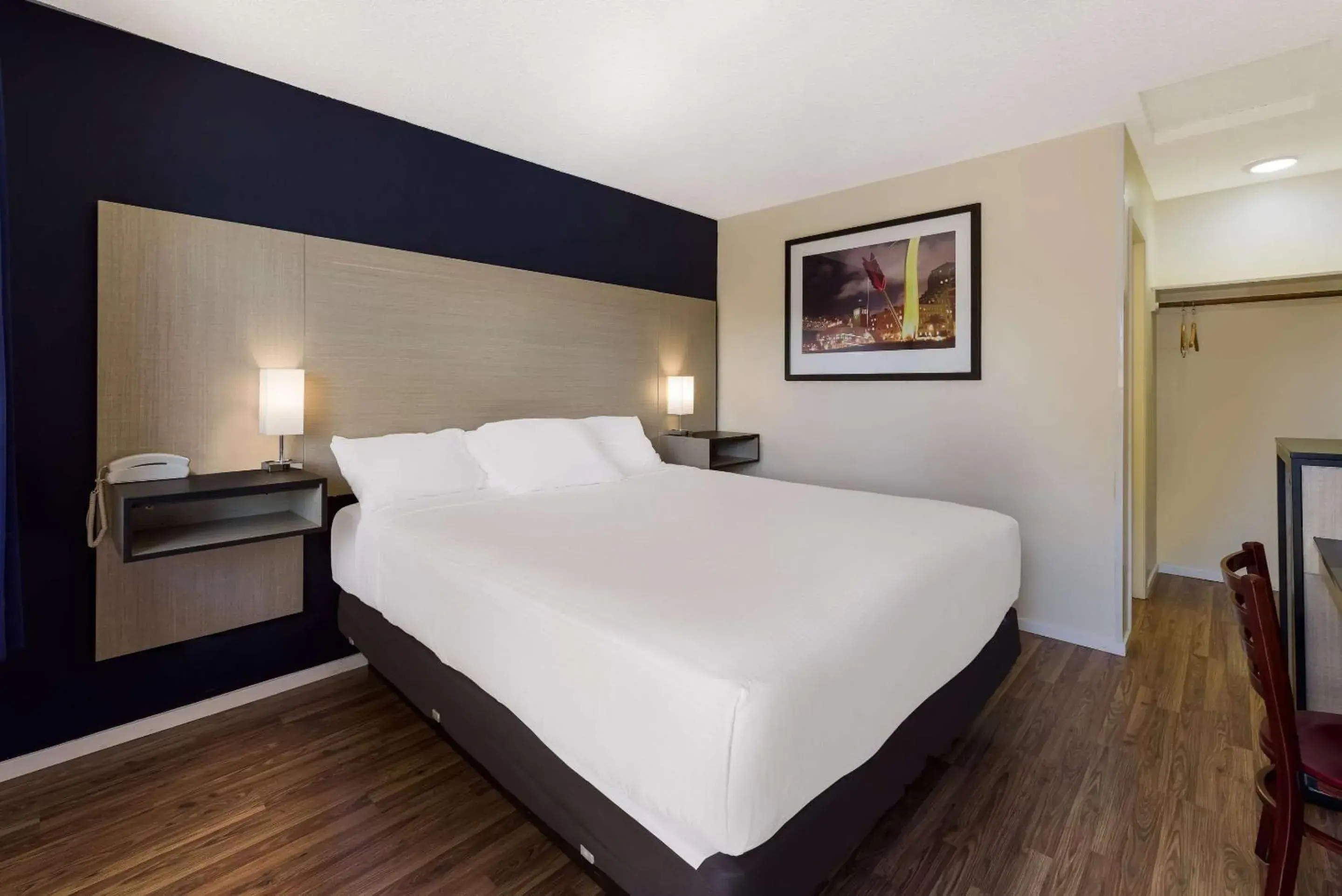 Bedroom, Bed in Rodeway Inn Livermore Bedroom, Bed in Rodeway Inn Livermore