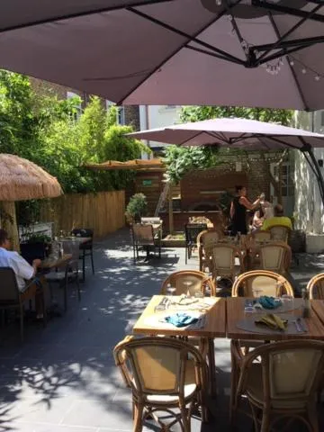 Logis - Hostellerie & Restaurant du Marché