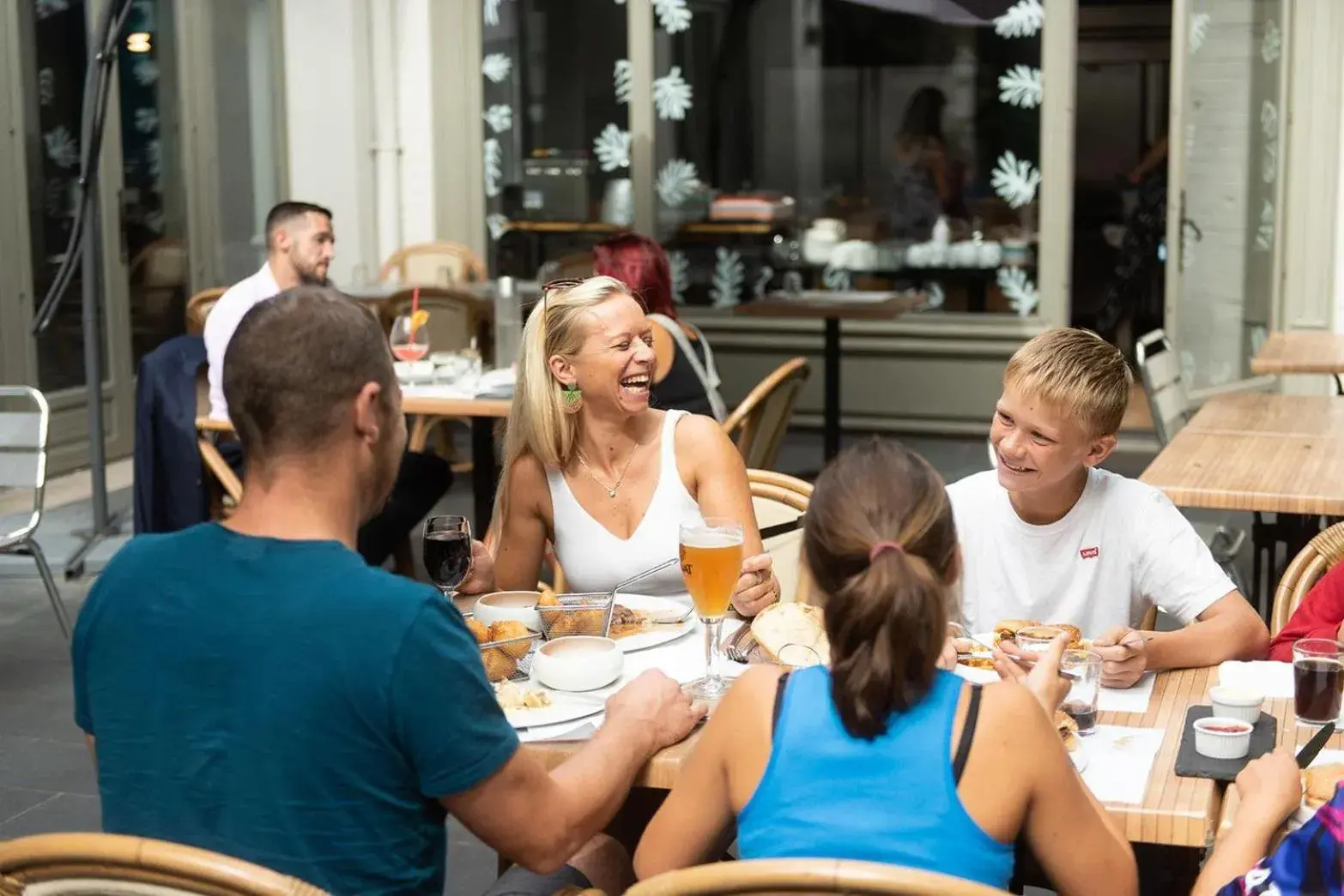 Logis - Hostellerie & Restaurant du Marché Logis - Hostellerie & Restaurant du Marché