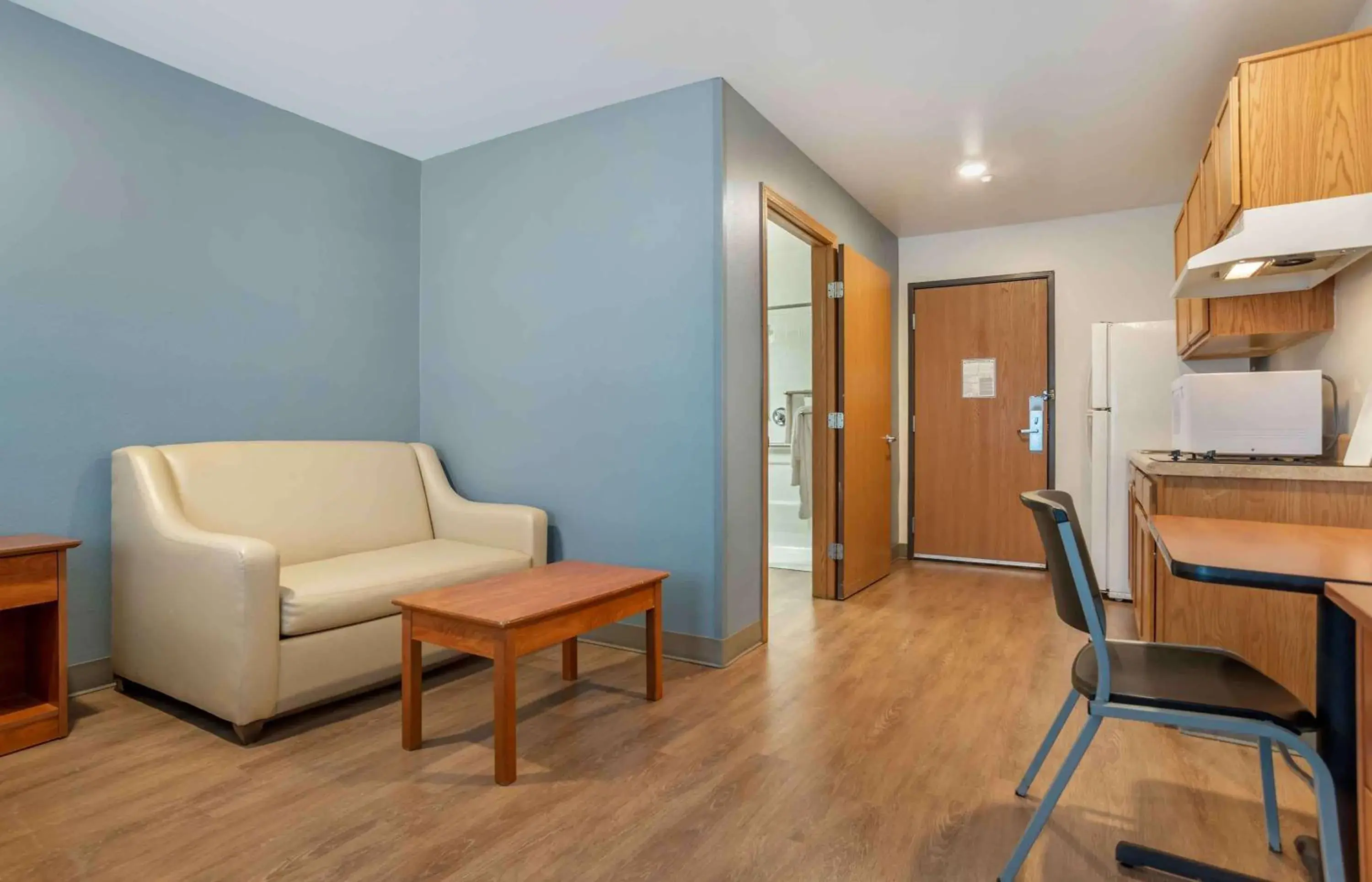 Bedroom in Extended Stay America Select Suites - Pensacola - Northeast Bedroom in Extended Stay America Select Suites - Pensacola - Northeast