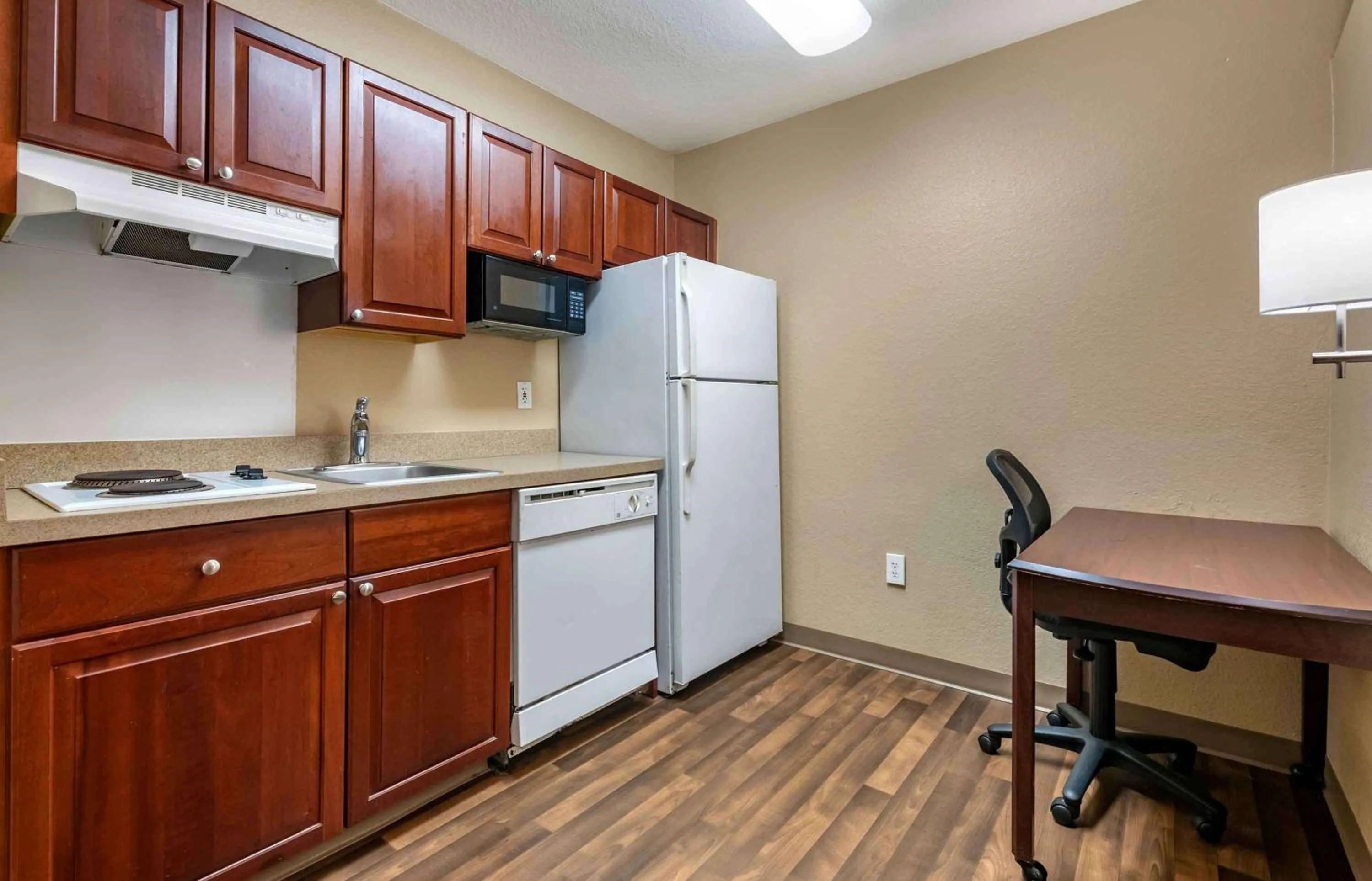 Kitchen or kitchenette in Extended Stay America Suites - Austin - Northwest - Research Park