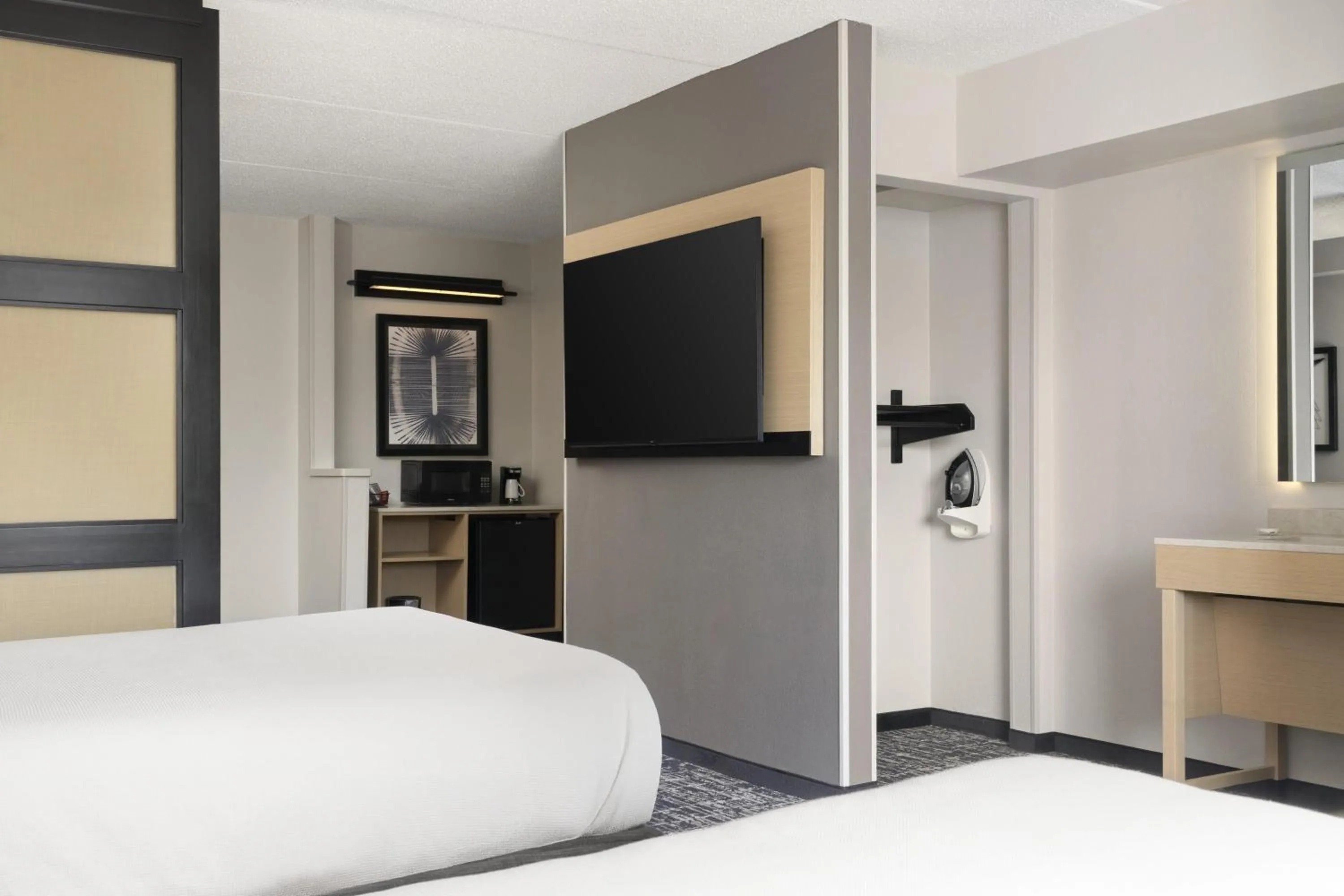 Bedroom, Bed in Hyatt Select Richmond Chester