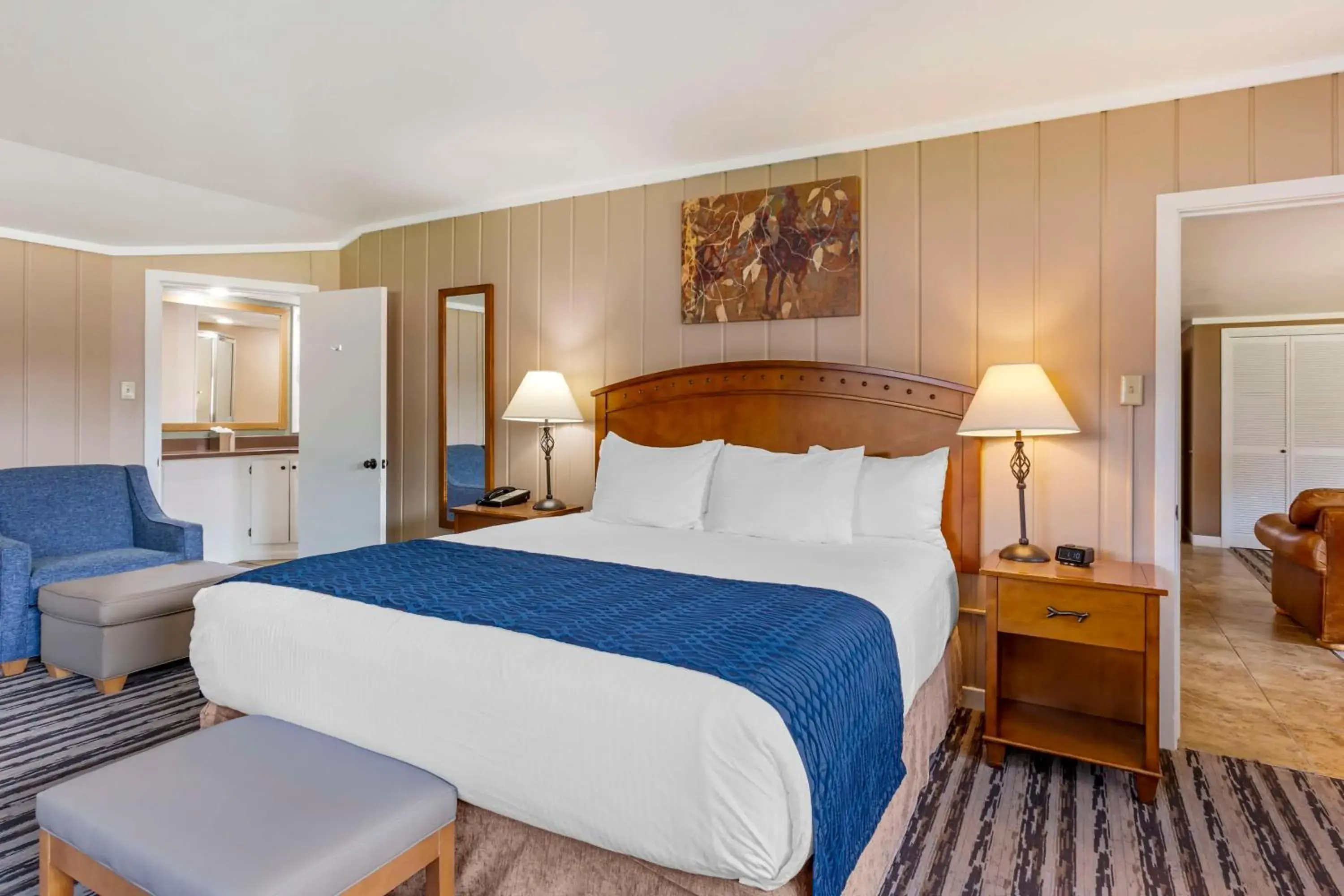 Bedroom, Bed in Best Western Sunset Inn Bedroom, Bed in Best Western Sunset Inn