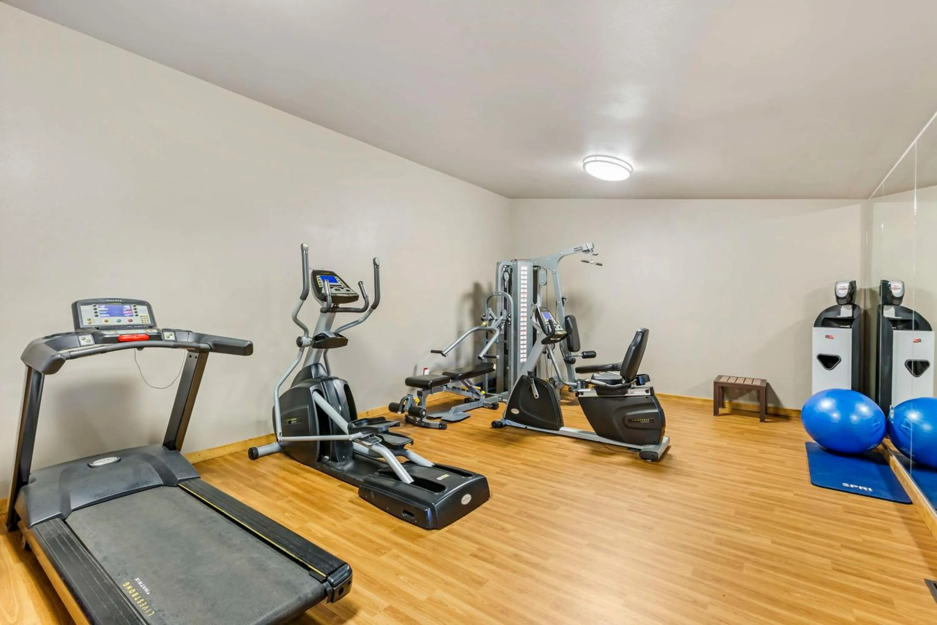 Fitness centre/facilities in Best Western Sunset Inn