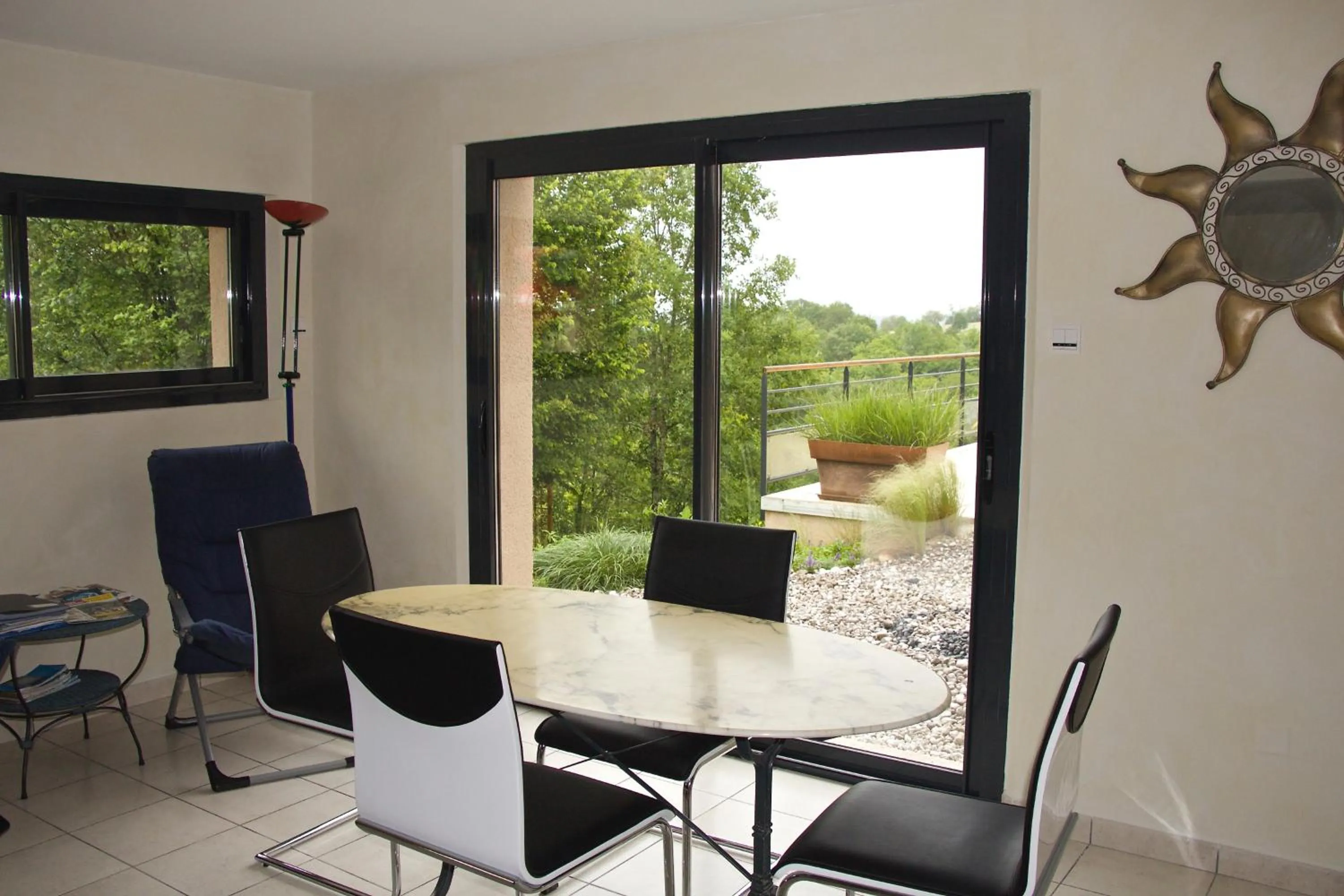 Dining area in Chambre d'hôtes La Dentalie