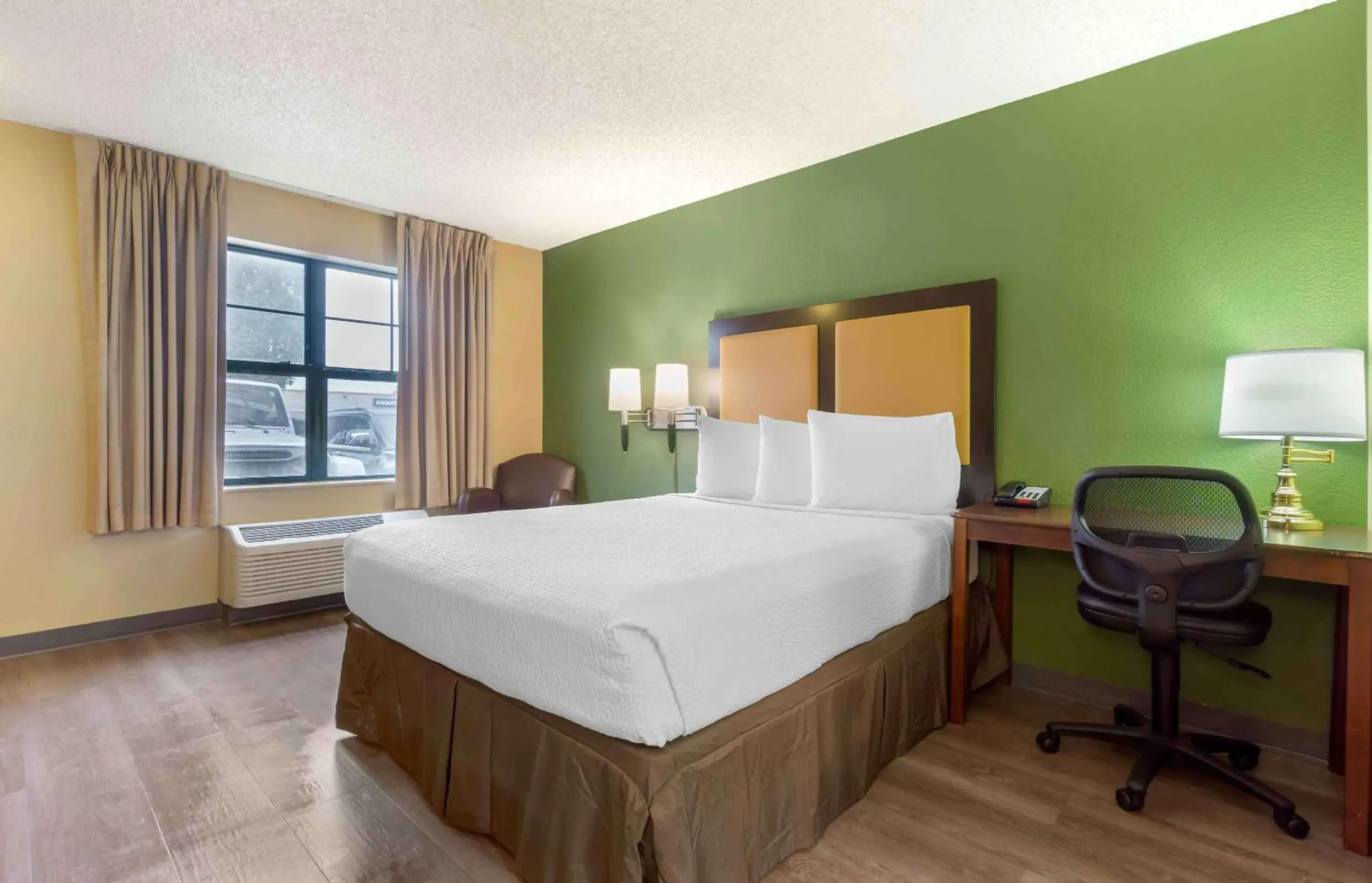Queen studio with 1 Queen Bed - Disability Access/Non-Smoking in Extended Stay America Suites - Seattle - Kent Queen studio with 1 Queen Bed - Disability Access/Non-Smoking in Extended Stay America Suites - Seattle - Kent
