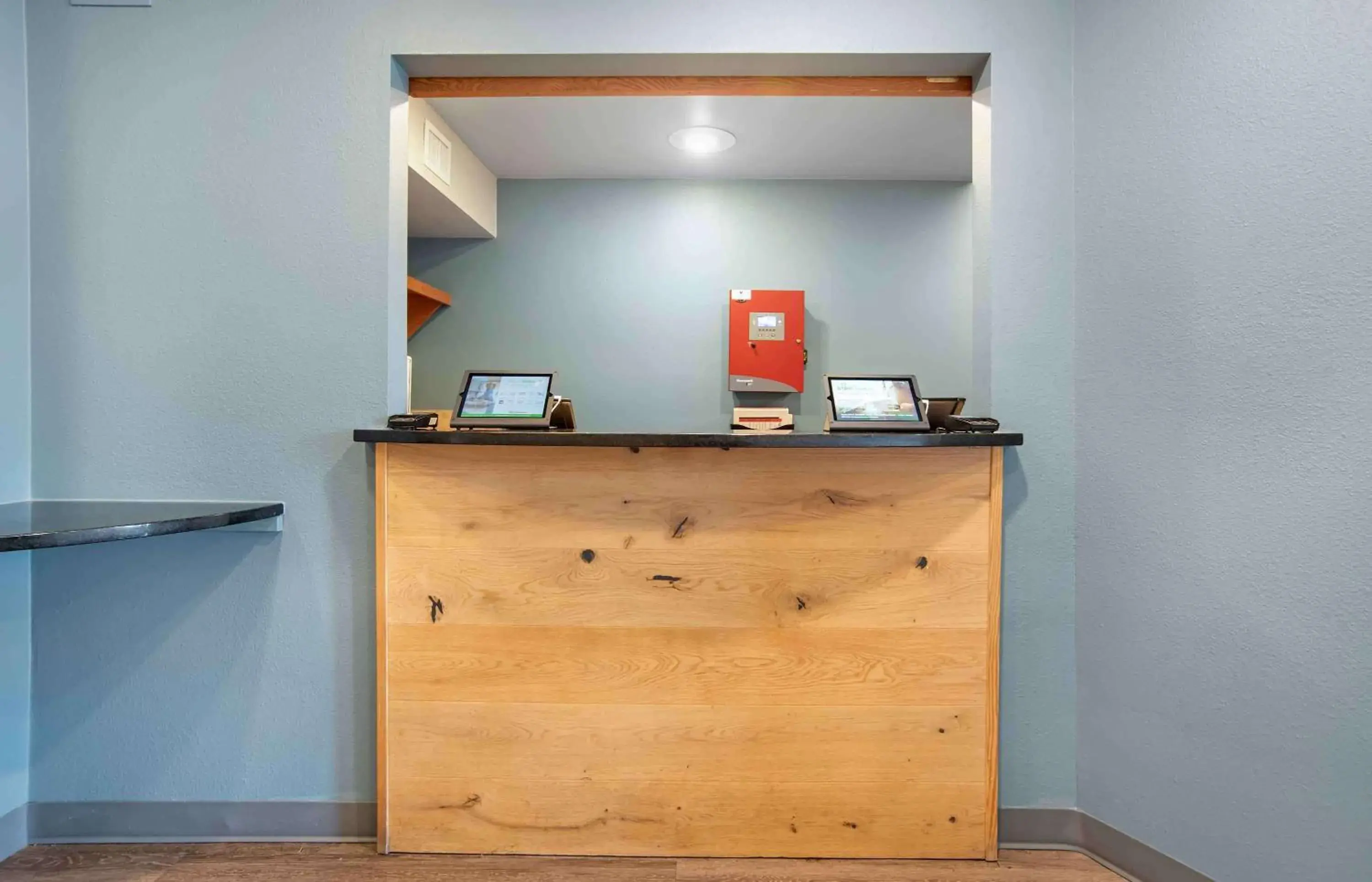 Lobby or reception in Extended Stay America Select Suites - Mobile - Daphne Lobby or reception in Extended Stay America Select Suites - Mobile - Daphne