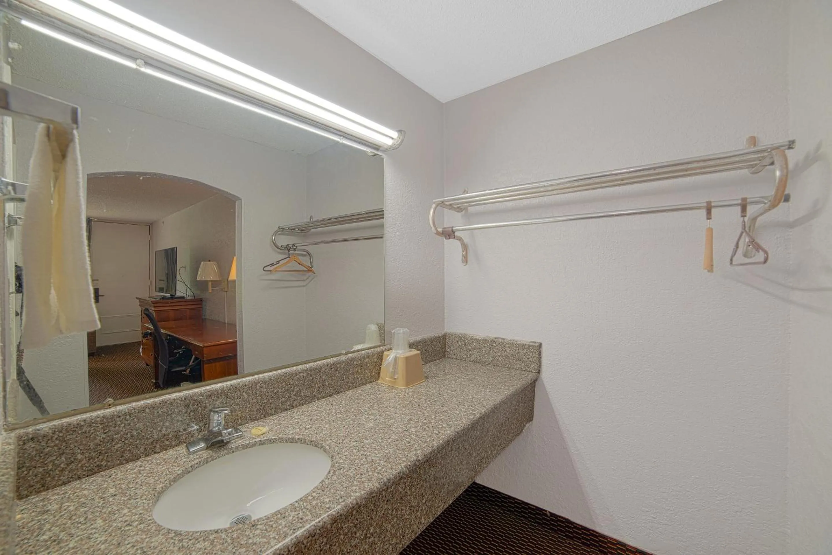 Bathroom in Masters Inn Selma Smithfield I-95 By OYO