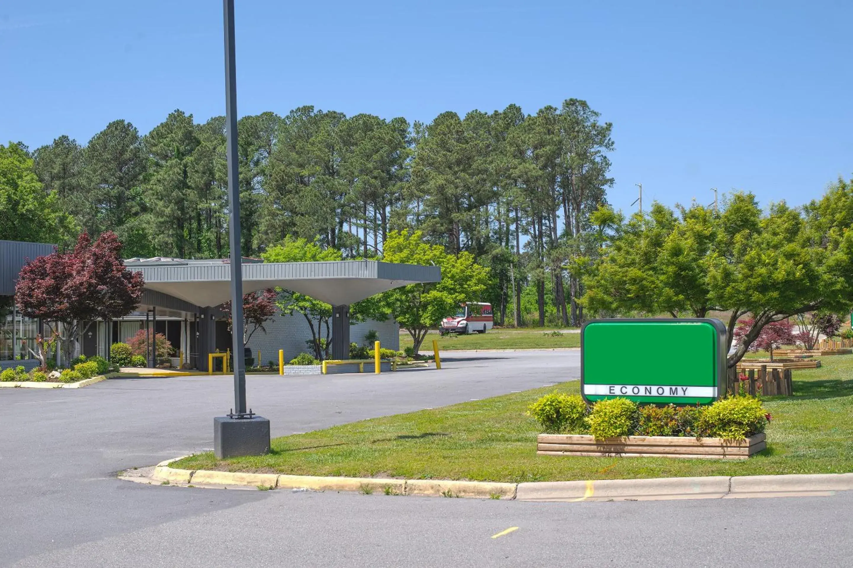 Facade/entrance in Masters Inn Selma Smithfield I-95 By OYO Facade/entrance in Masters Inn Selma Smithfield I-95 By OYO
