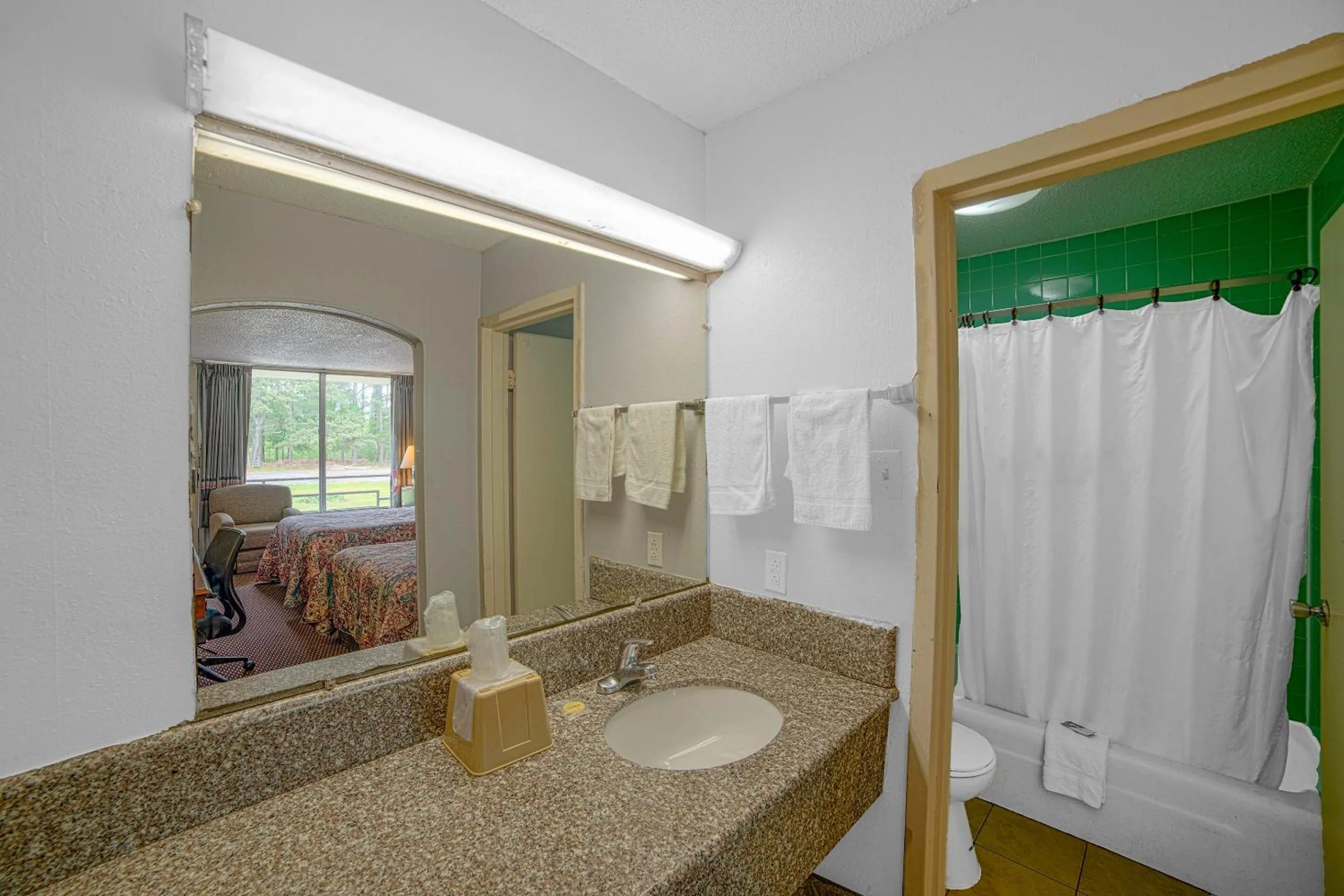 Bathroom in Masters Inn Selma Smithfield I-95 By OYO