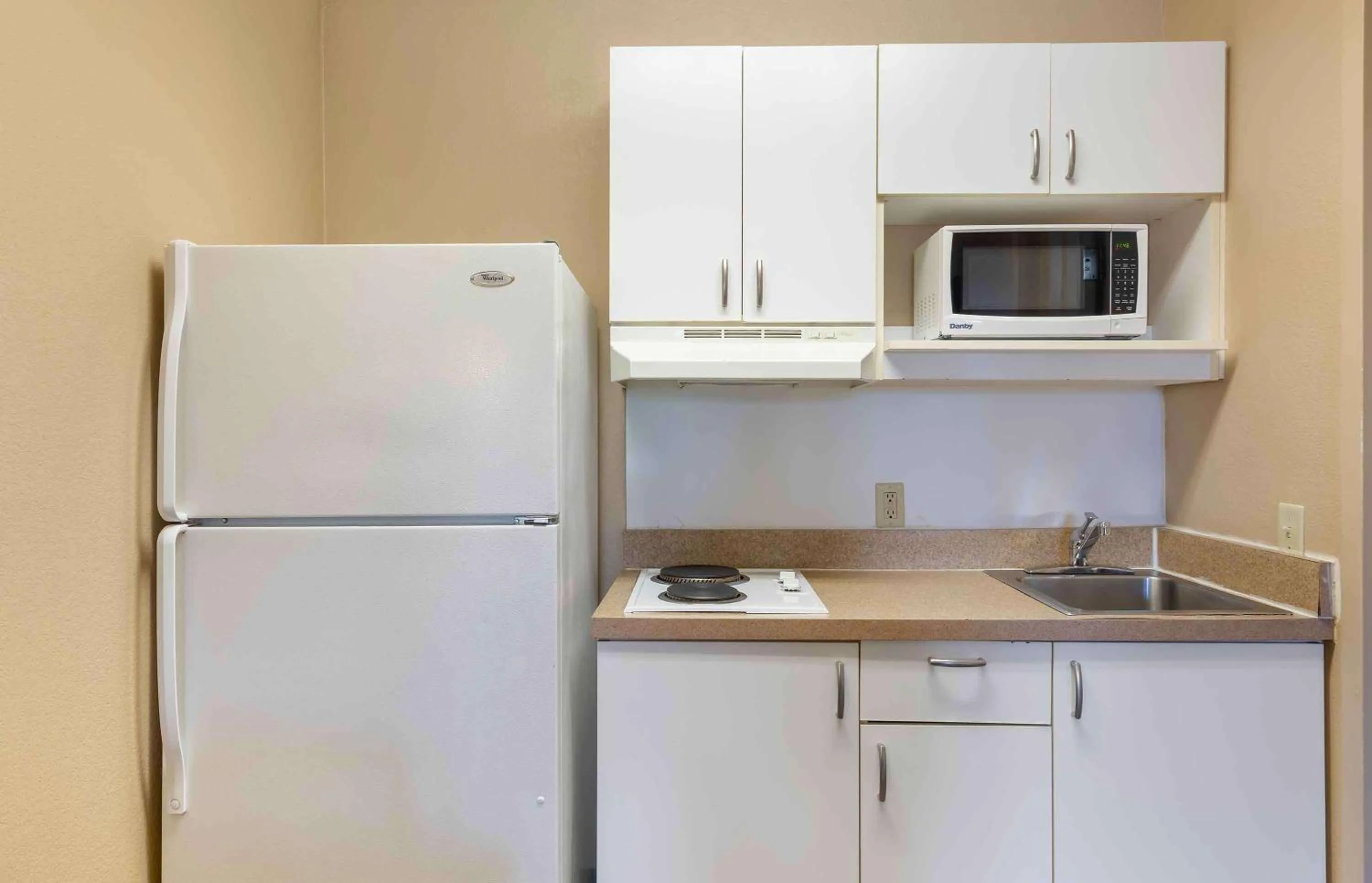 Bedroom in Extended Stay America Suites - Bakersfield - California Avenue