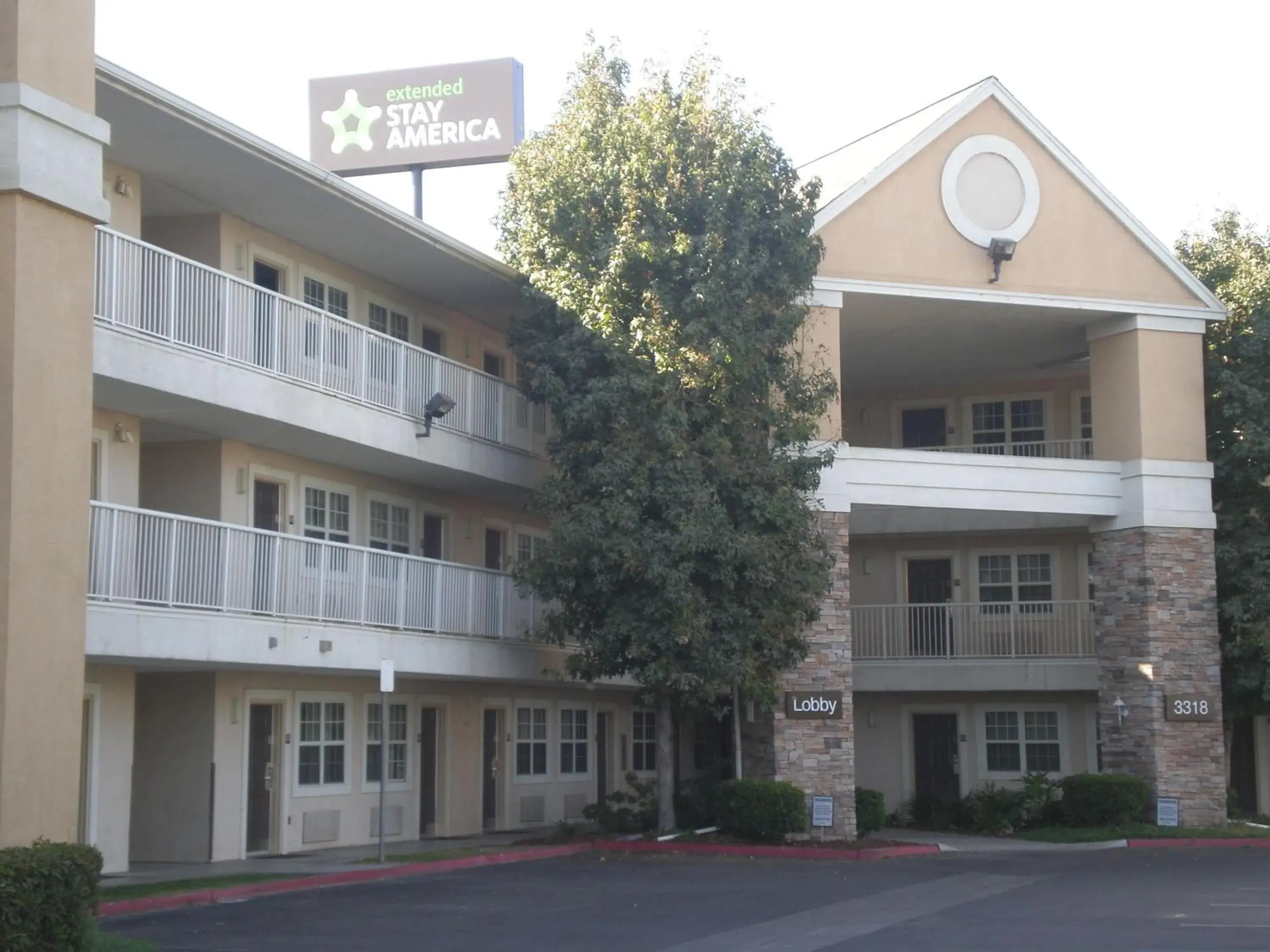 Property building in Extended Stay America Suites - Bakersfield - California Avenue Property building in Extended Stay America Suites - Bakersfield - California Avenue
