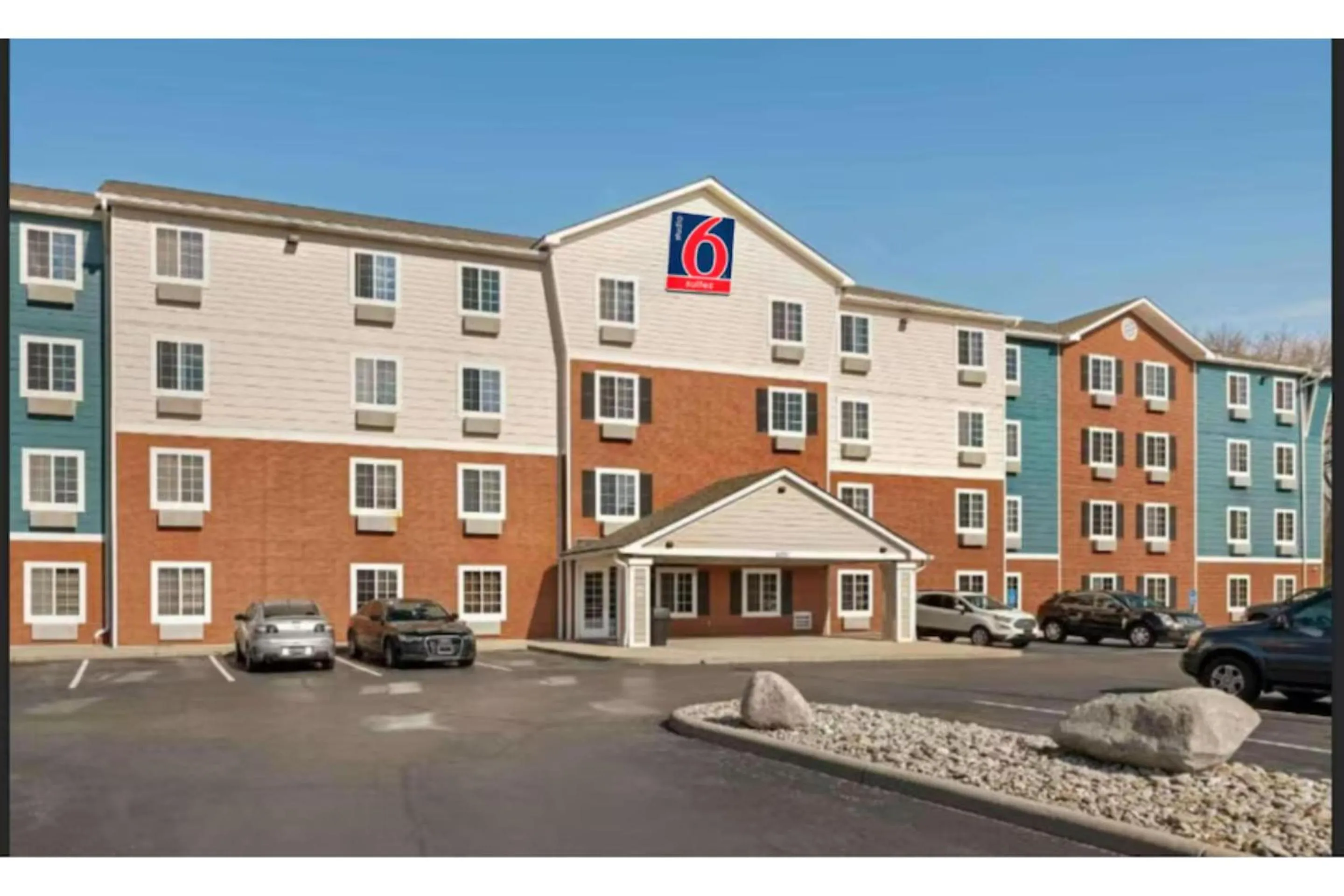 Studio 6 Extended Stay Cincinnati Sharonville OH
