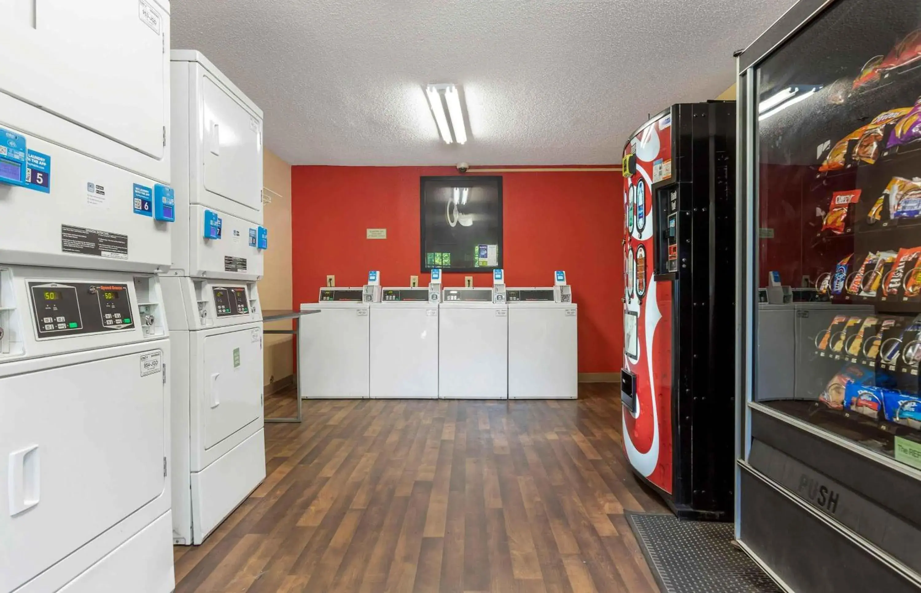 Property building in Extended Stay America Suites - Columbia - West - Interstate 126 Property building in Extended Stay America Suites - Columbia - West - Interstate 126