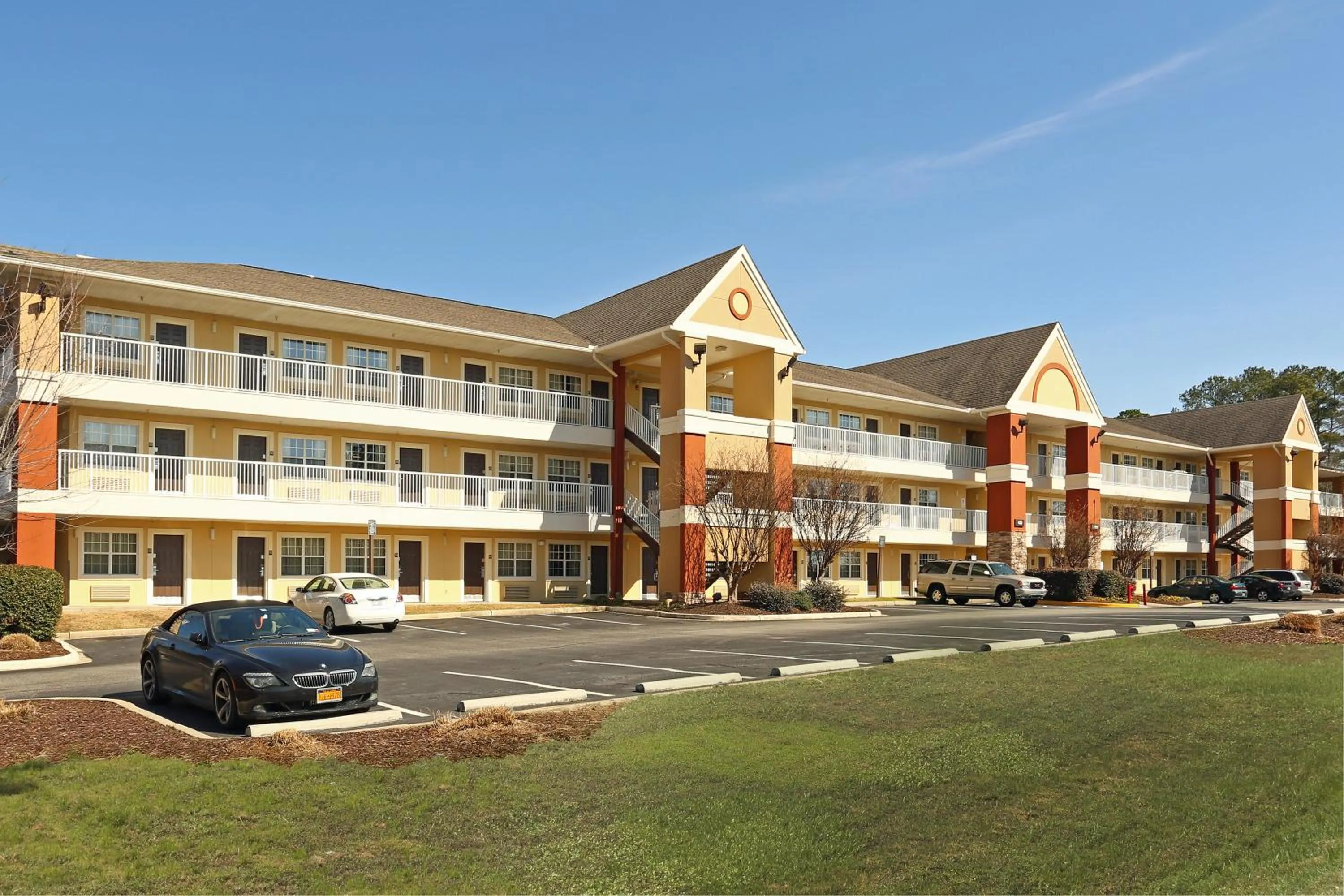 Property building in Extended Stay America Suites - Columbia - West - Interstate 126