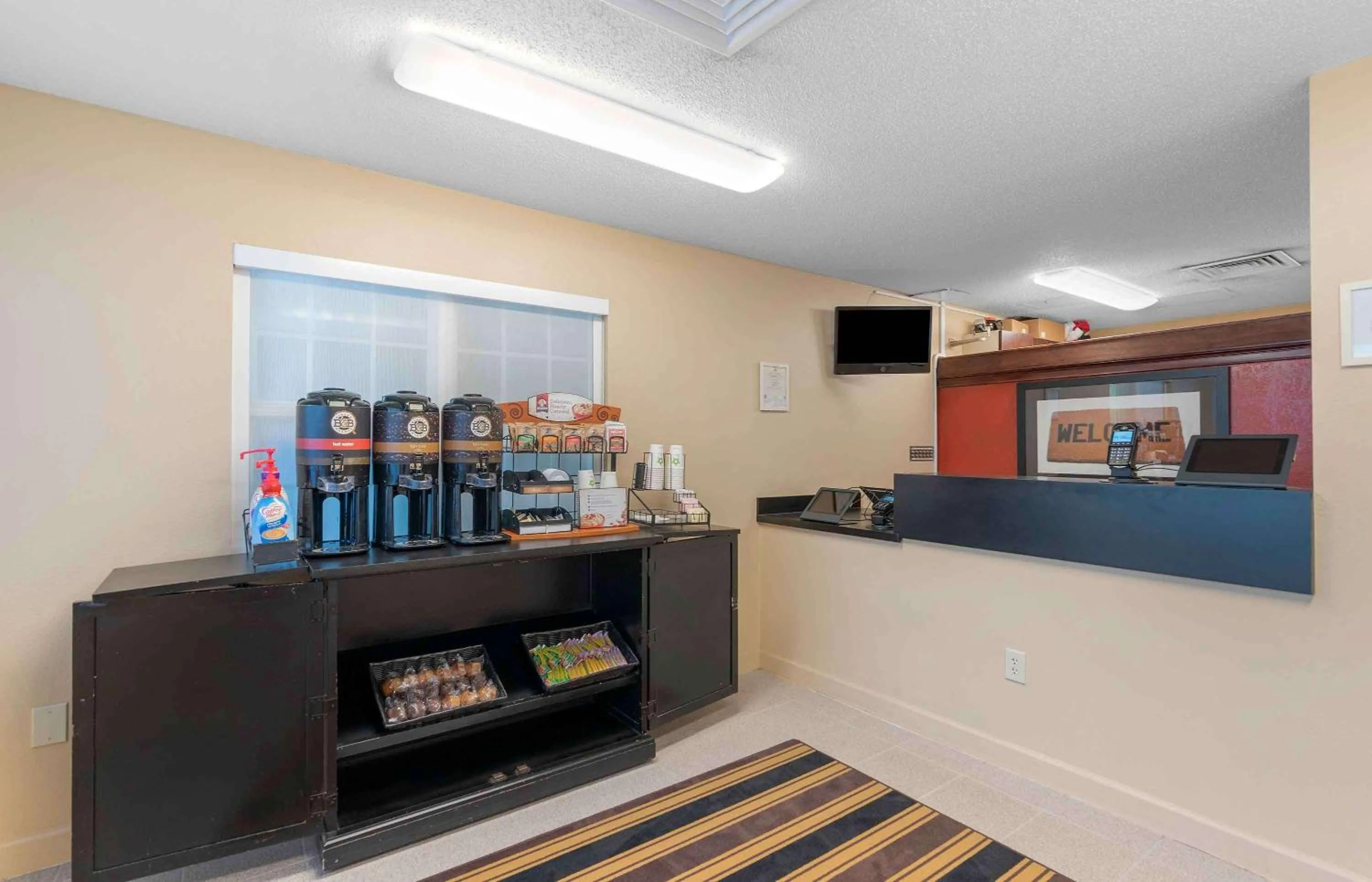 Lobby or reception in Extended Stay America Suites - Virginia Beach - Independence Blvd