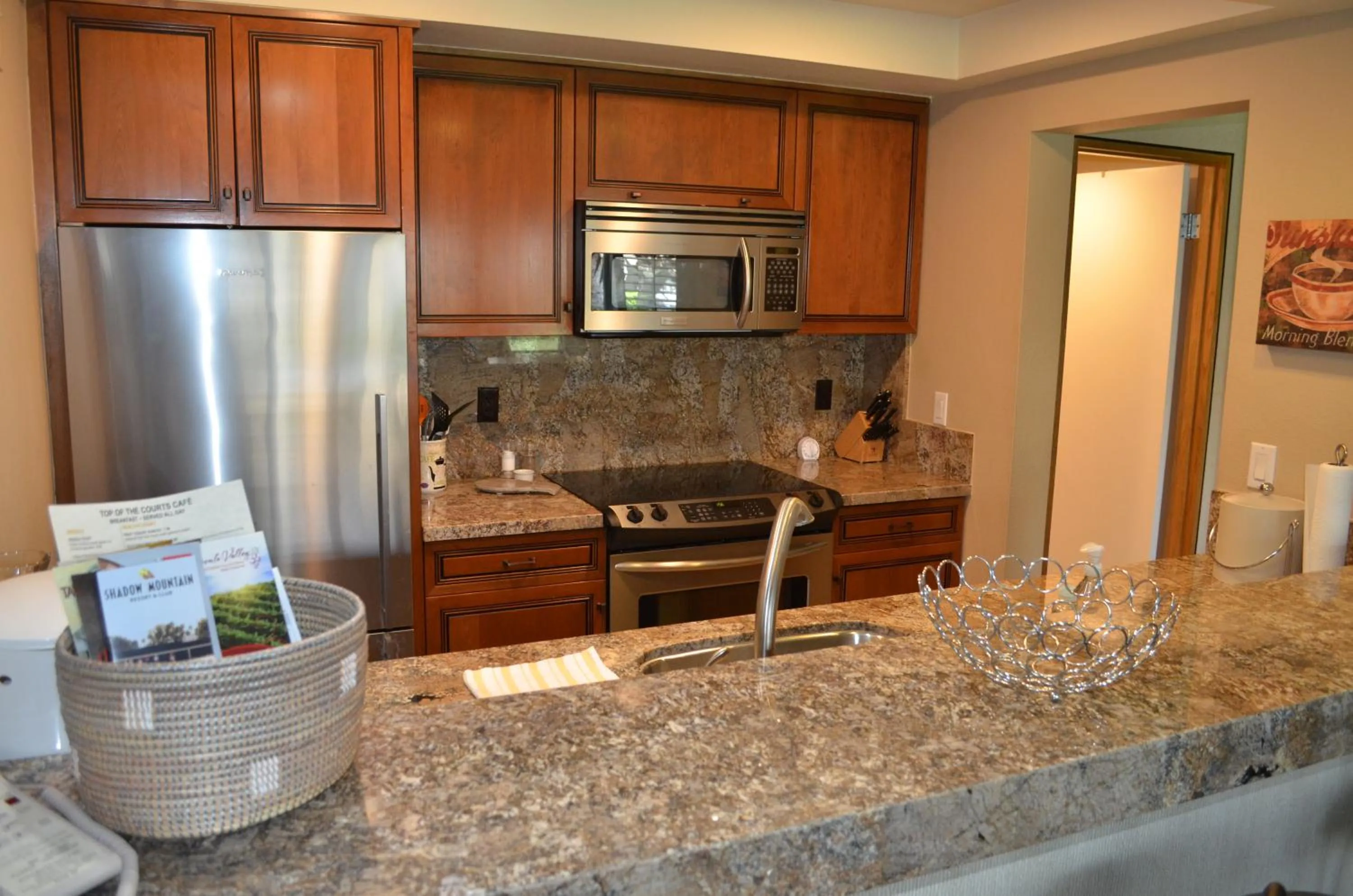 Property building in Shadow Mountain Resort