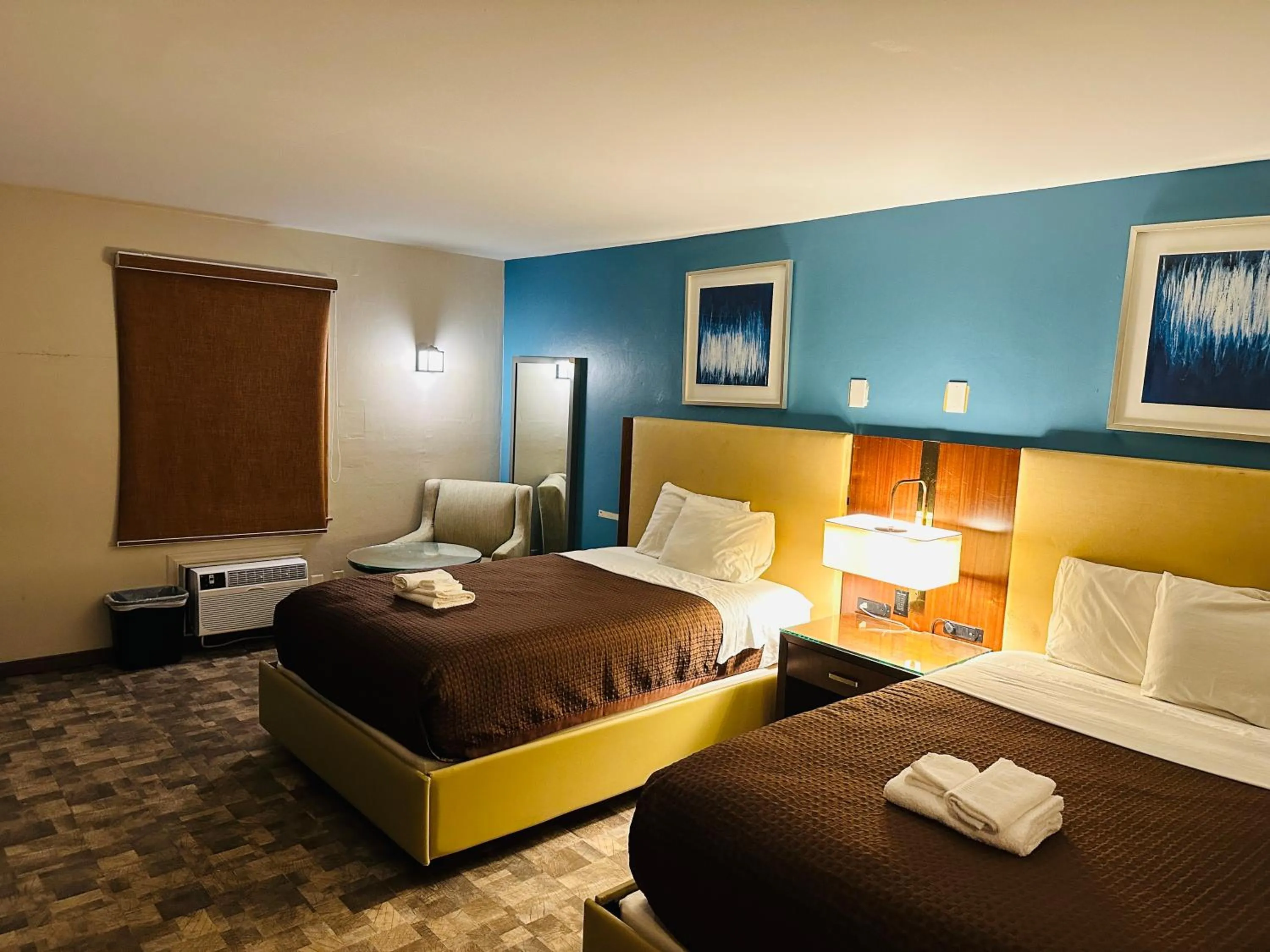 Bed in The Boston Inn