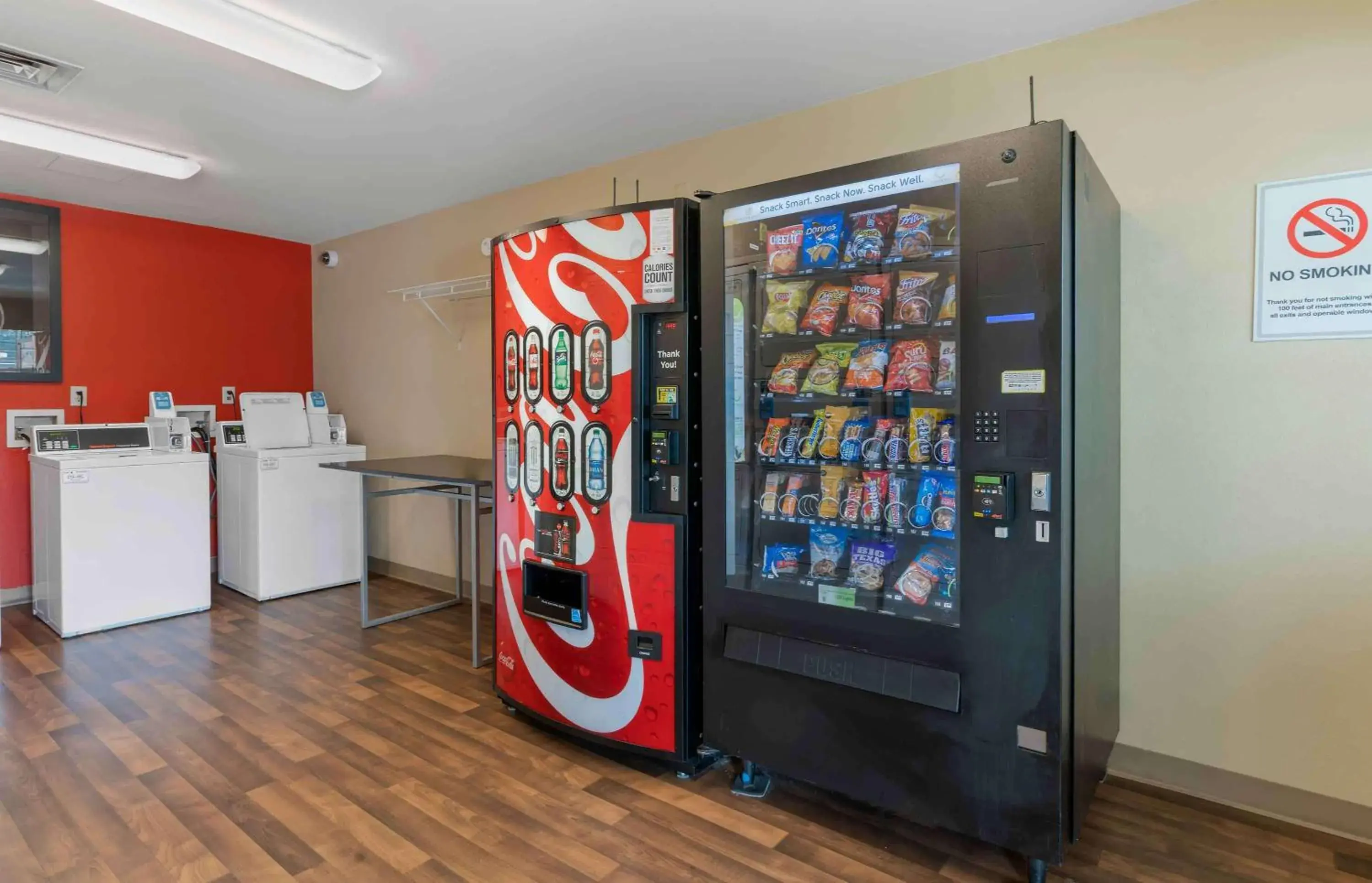 Property building in Extended Stay America Suites - Louisville - Dutchman Property building in Extended Stay America Suites - Louisville - Dutchman