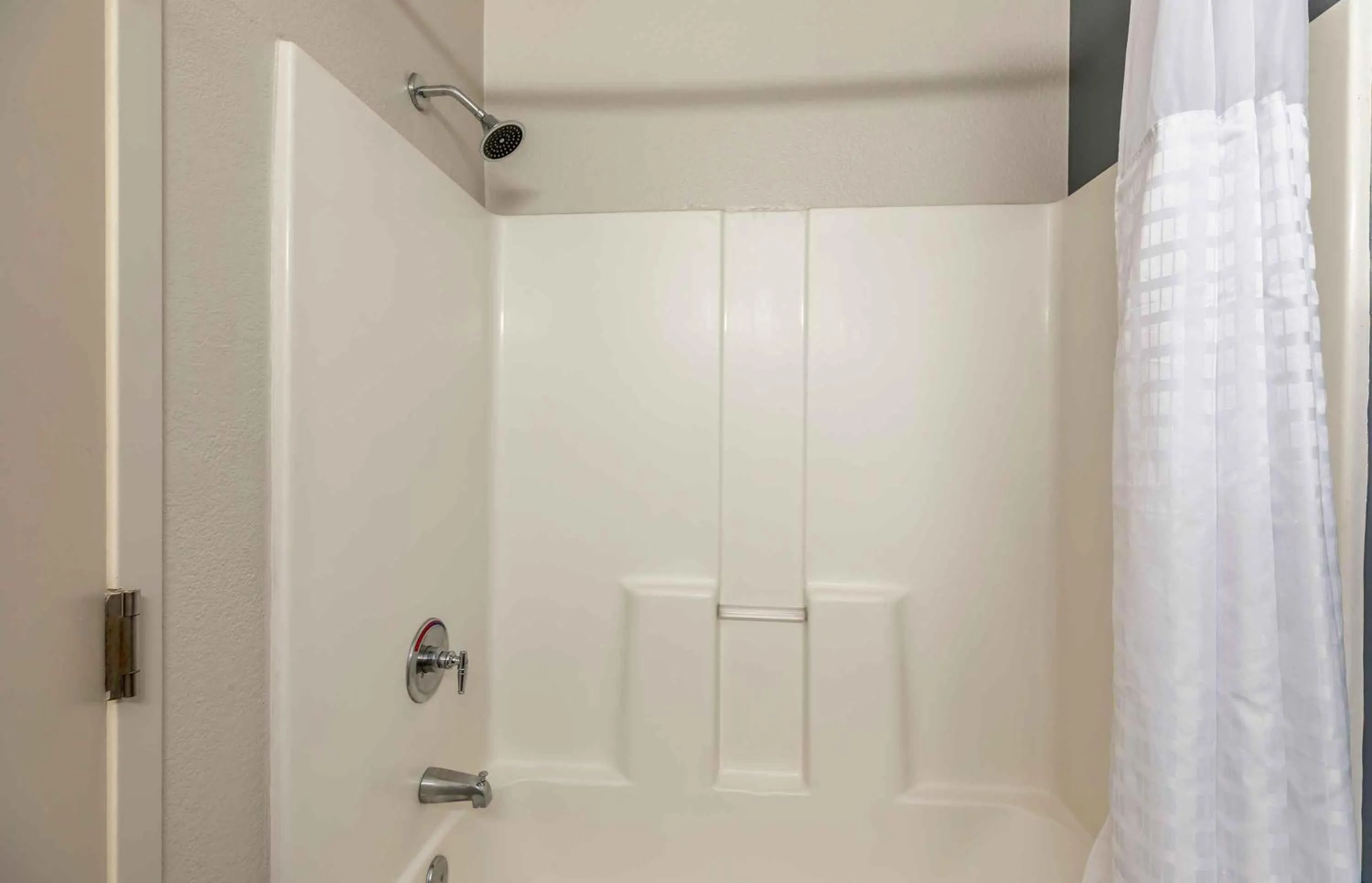 Bathroom in Extended Stay America Select Suites - Denver - Lakewood South