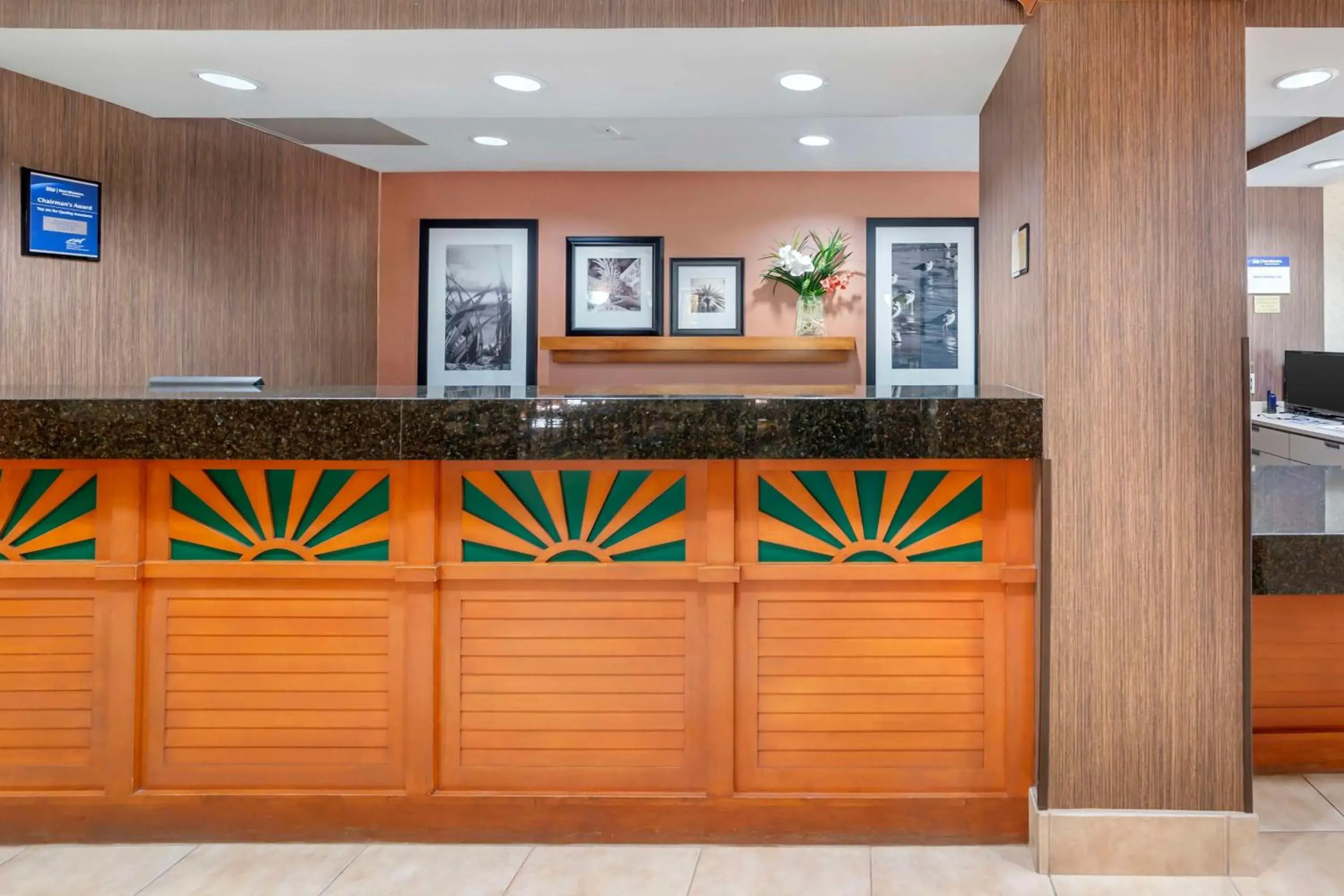 Lobby or reception in Best Western Plus Kendall Hotel & Suites Lobby or reception in Best Western Plus Kendall Hotel & Suites