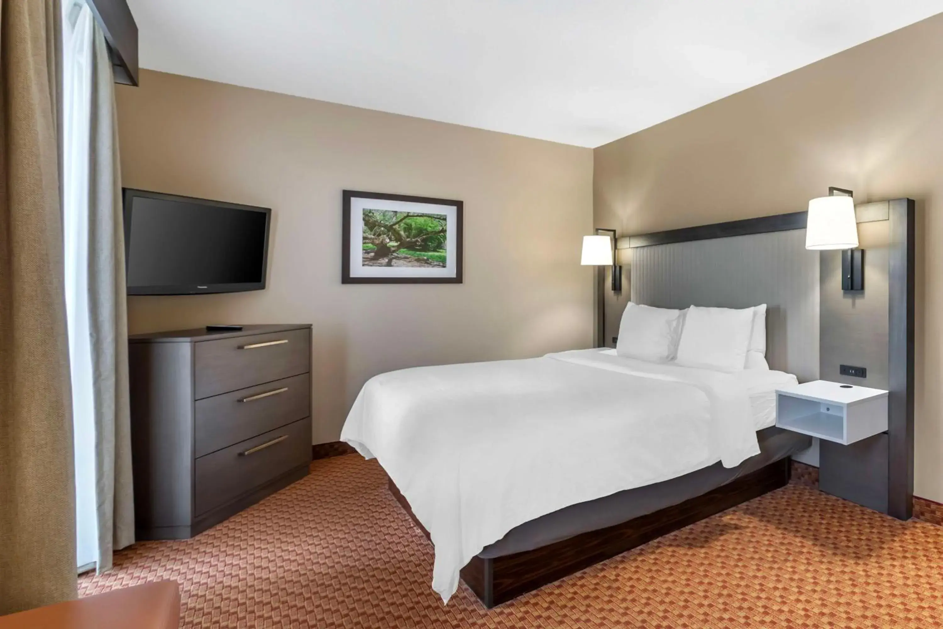 Bedroom, Bed in Best Western Plus Kendall Hotel & Suites Bedroom, Bed in Best Western Plus Kendall Hotel & Suites
