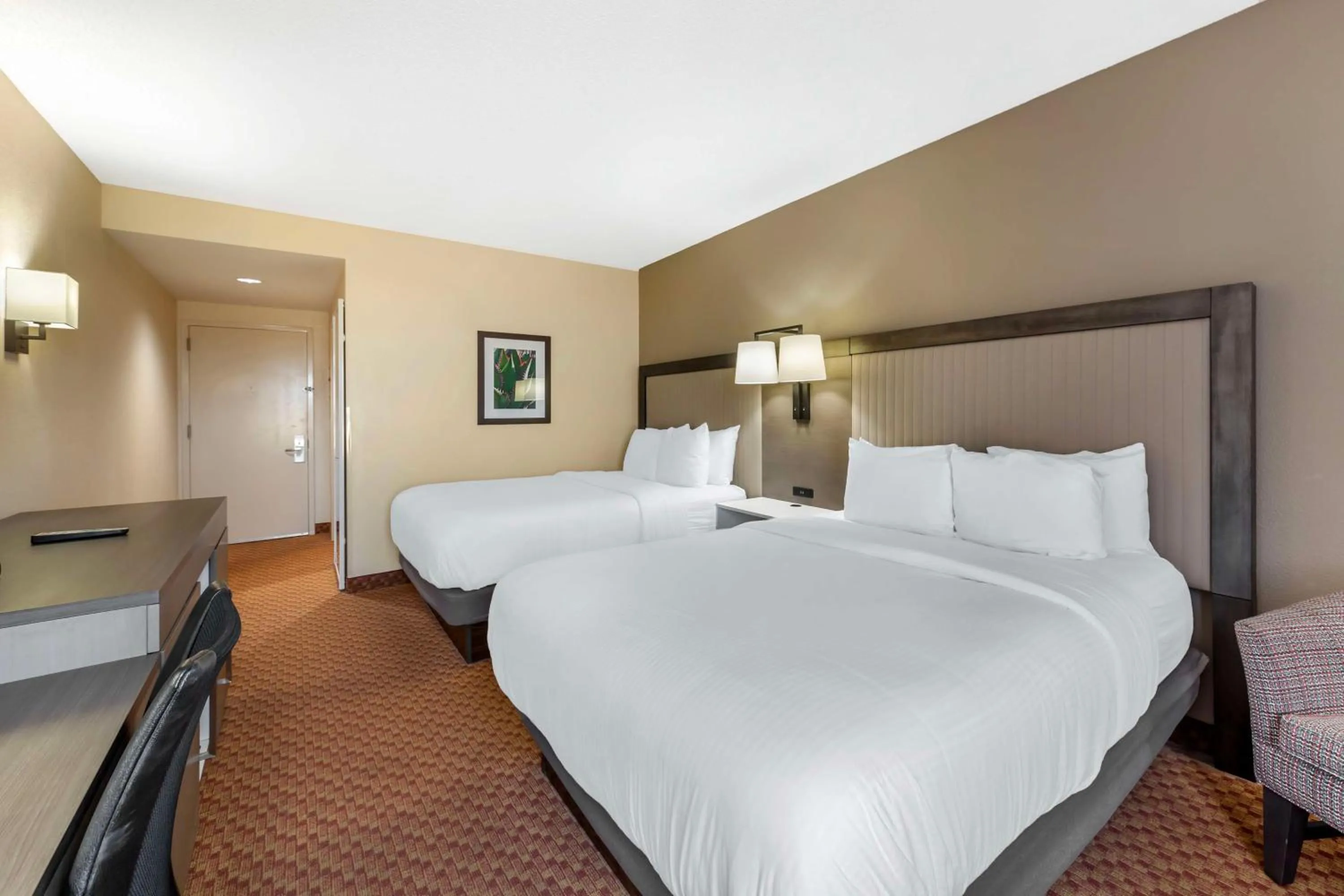 Bedroom, Bed in Best Western Plus Kendall Hotel & Suites