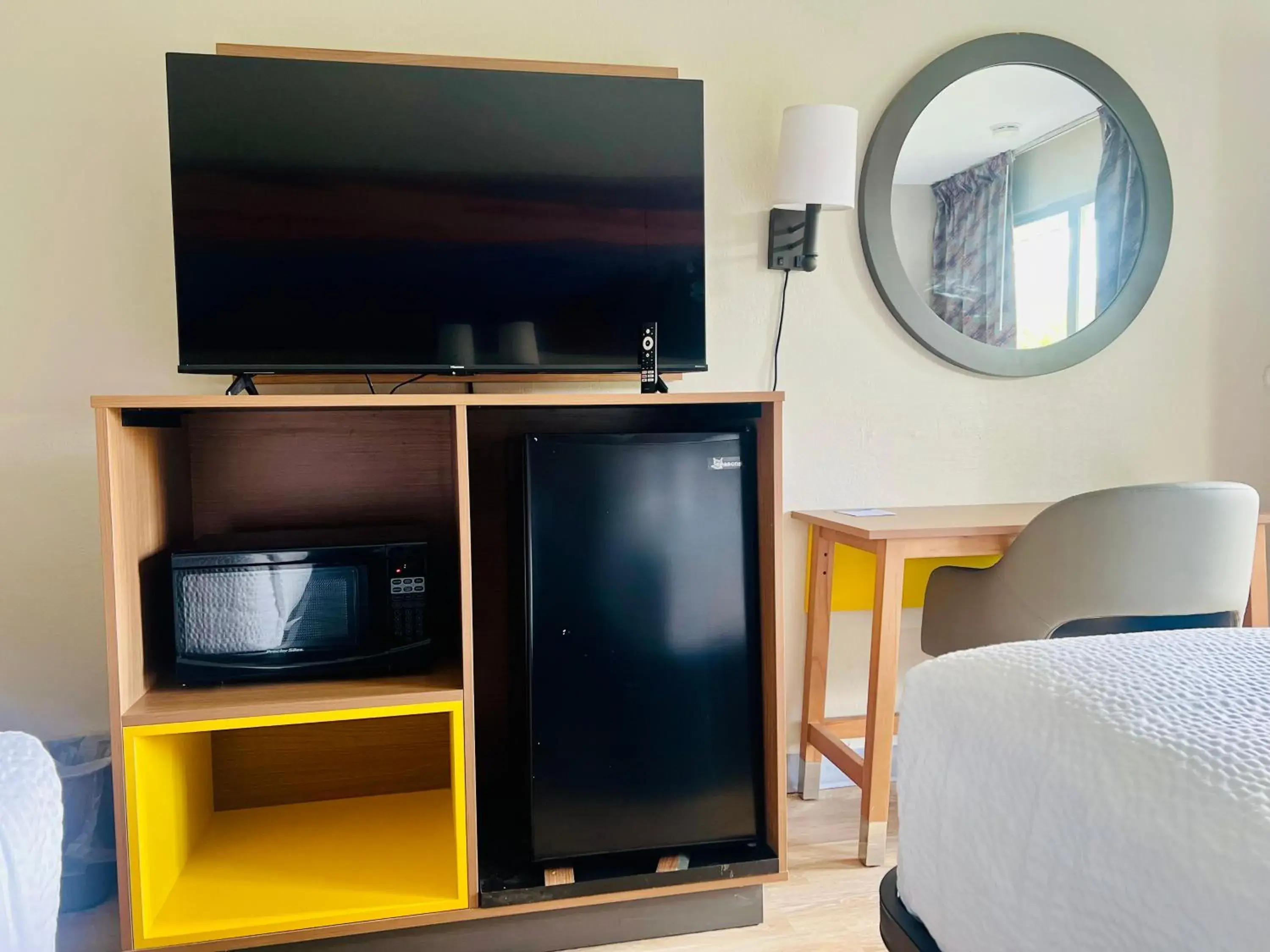 TV and multimedia, Bed in Days Inn by Wyndham Jellico - Tennessee State Line TV and multimedia, Bed in Days Inn by Wyndham Jellico - Tennessee State Line