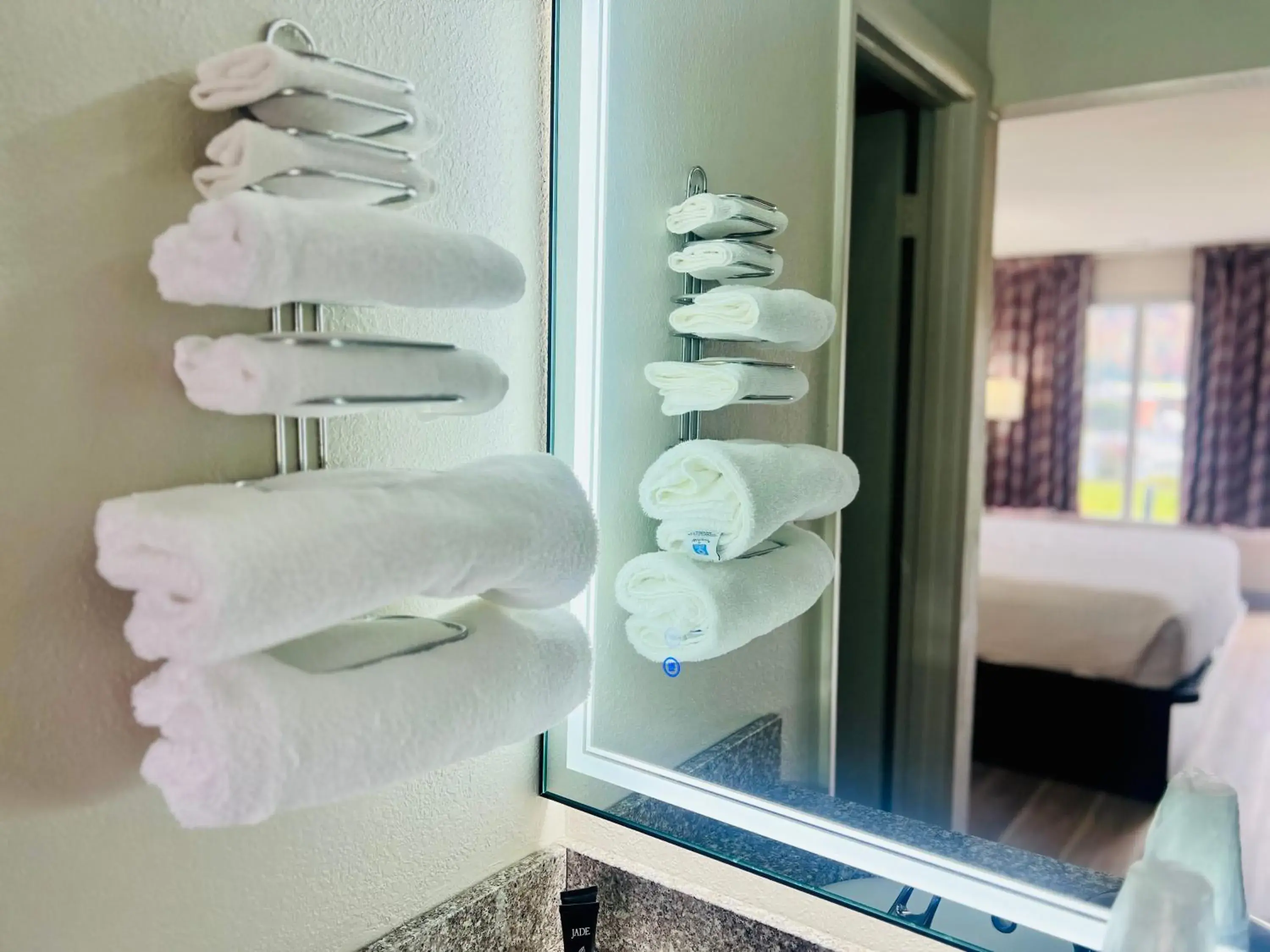 towels, Bed in Days Inn by Wyndham Jellico - Tennessee State Line towels, Bed in Days Inn by Wyndham Jellico - Tennessee State Line