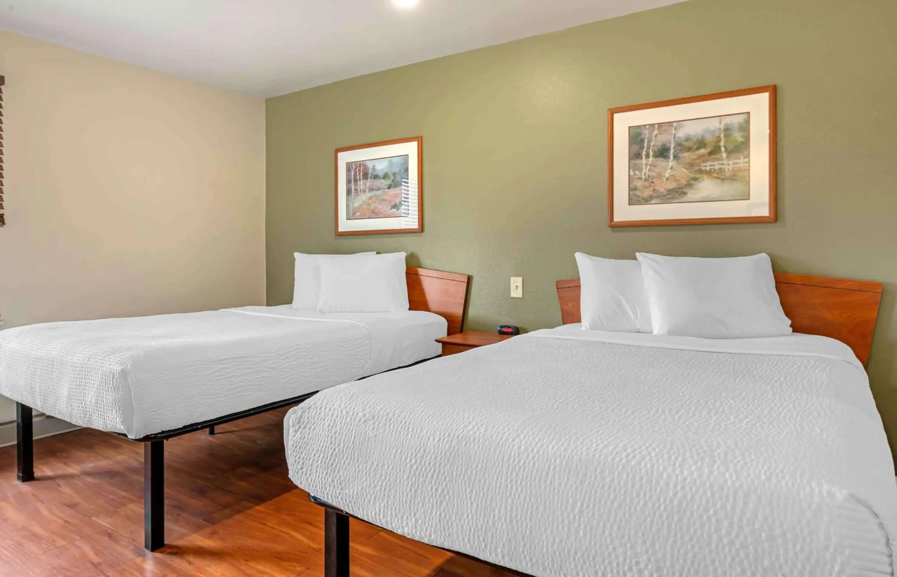 Bedroom, Bed in Extended Stay America Select Suites - Indianapolis - Greenwood