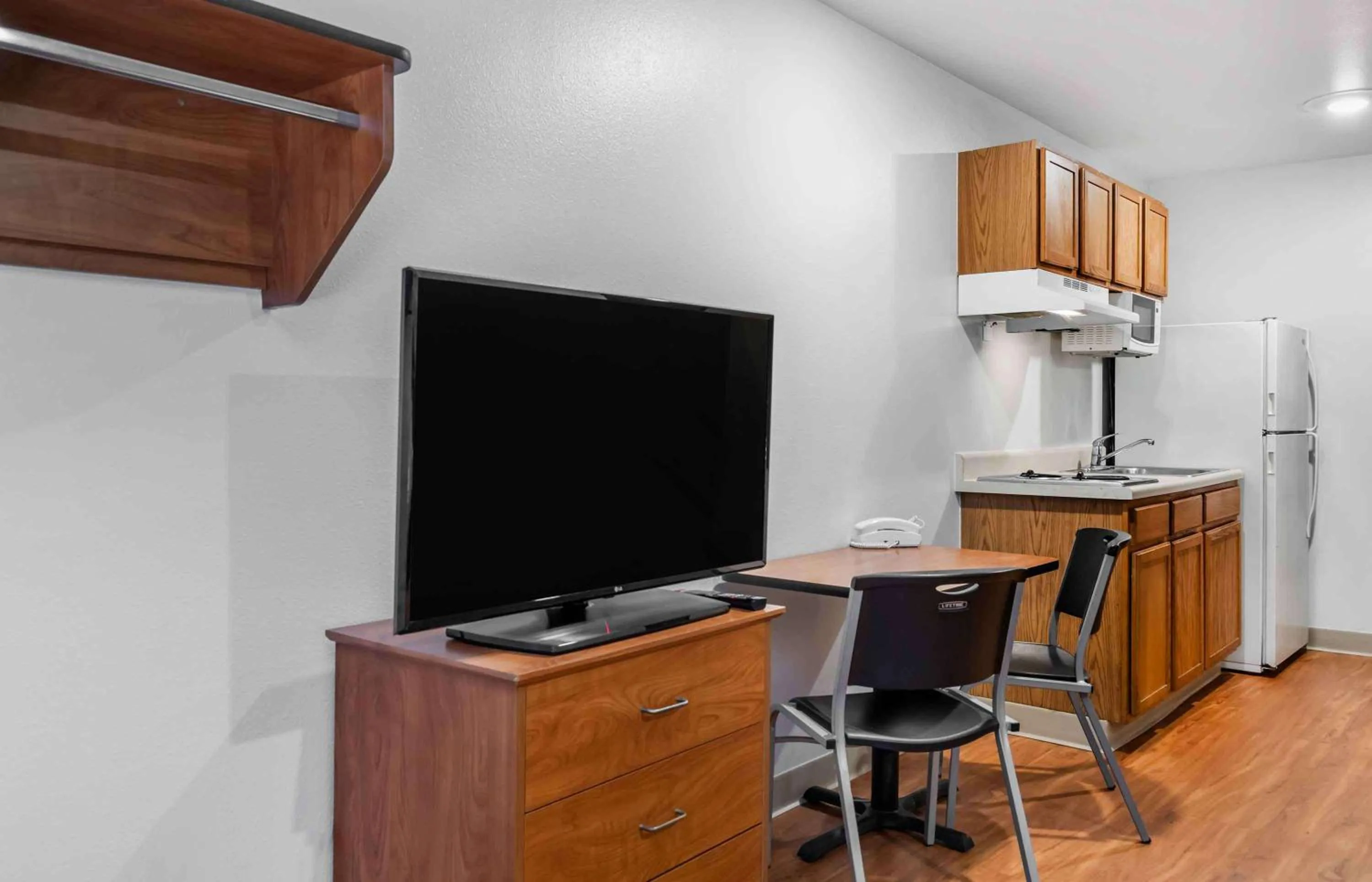 Bedroom in Extended Stay America Select Suites - Laredo