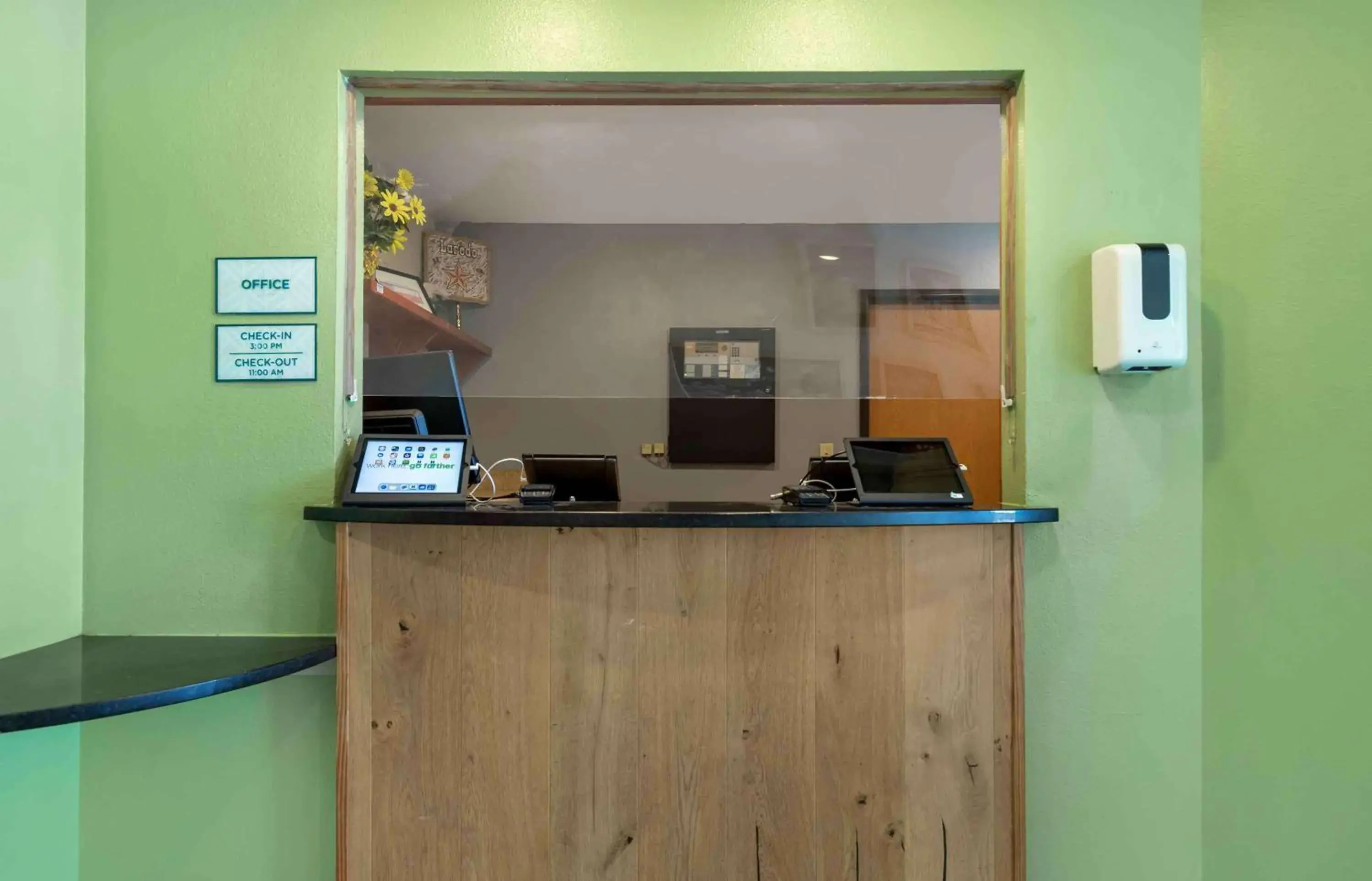 Lobby or reception in Extended Stay America Select Suites - Laredo Lobby or reception in Extended Stay America Select Suites - Laredo