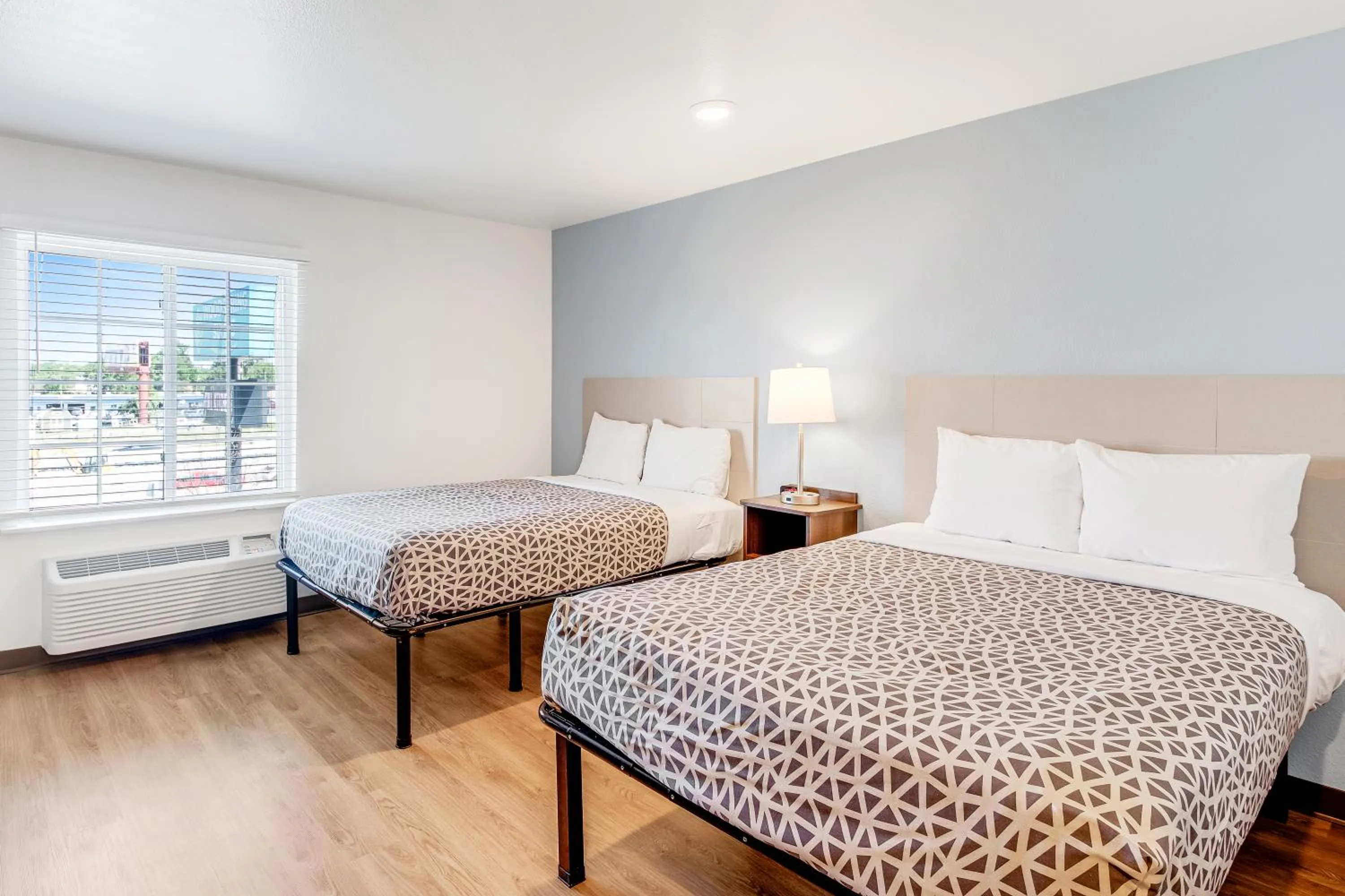 Bedroom, Bed in WoodSpring Suites Austin North I-35