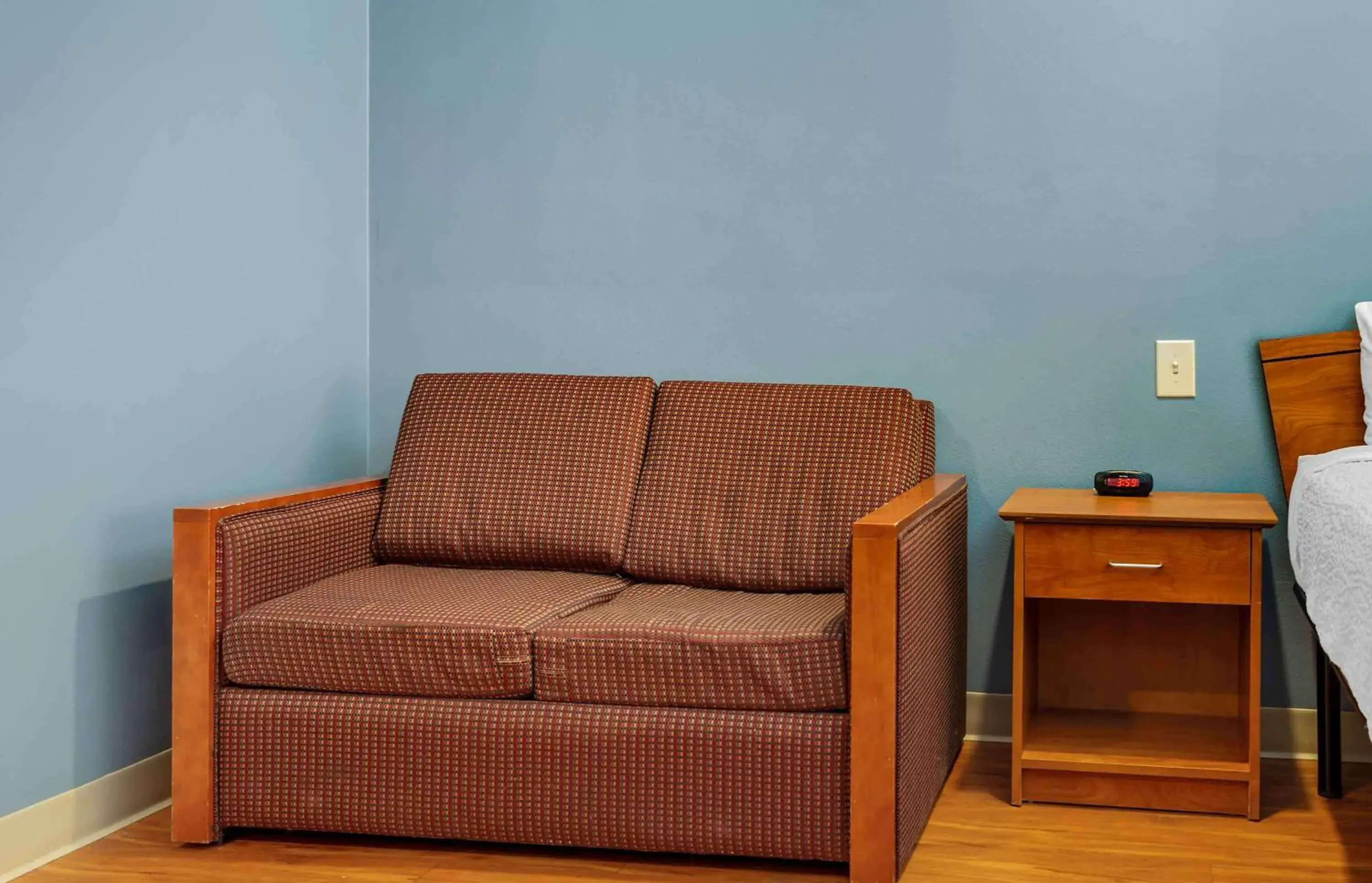 Bedroom in Extended Stay America Select Suites - Fayetteville - West Bedroom in Extended Stay America Select Suites - Fayetteville - West