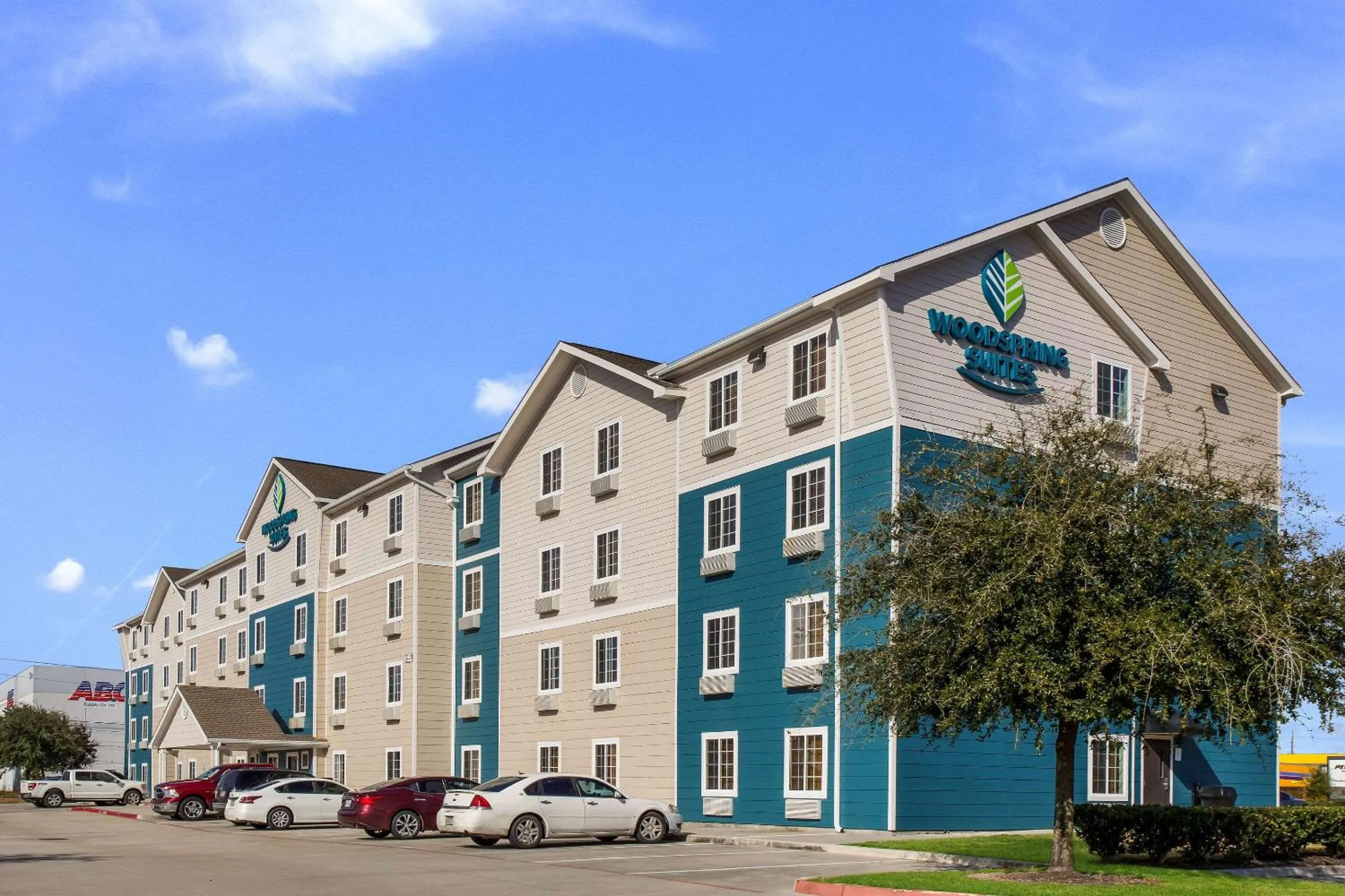 Property building in WoodSpring Suites Houston I-45 Airtex