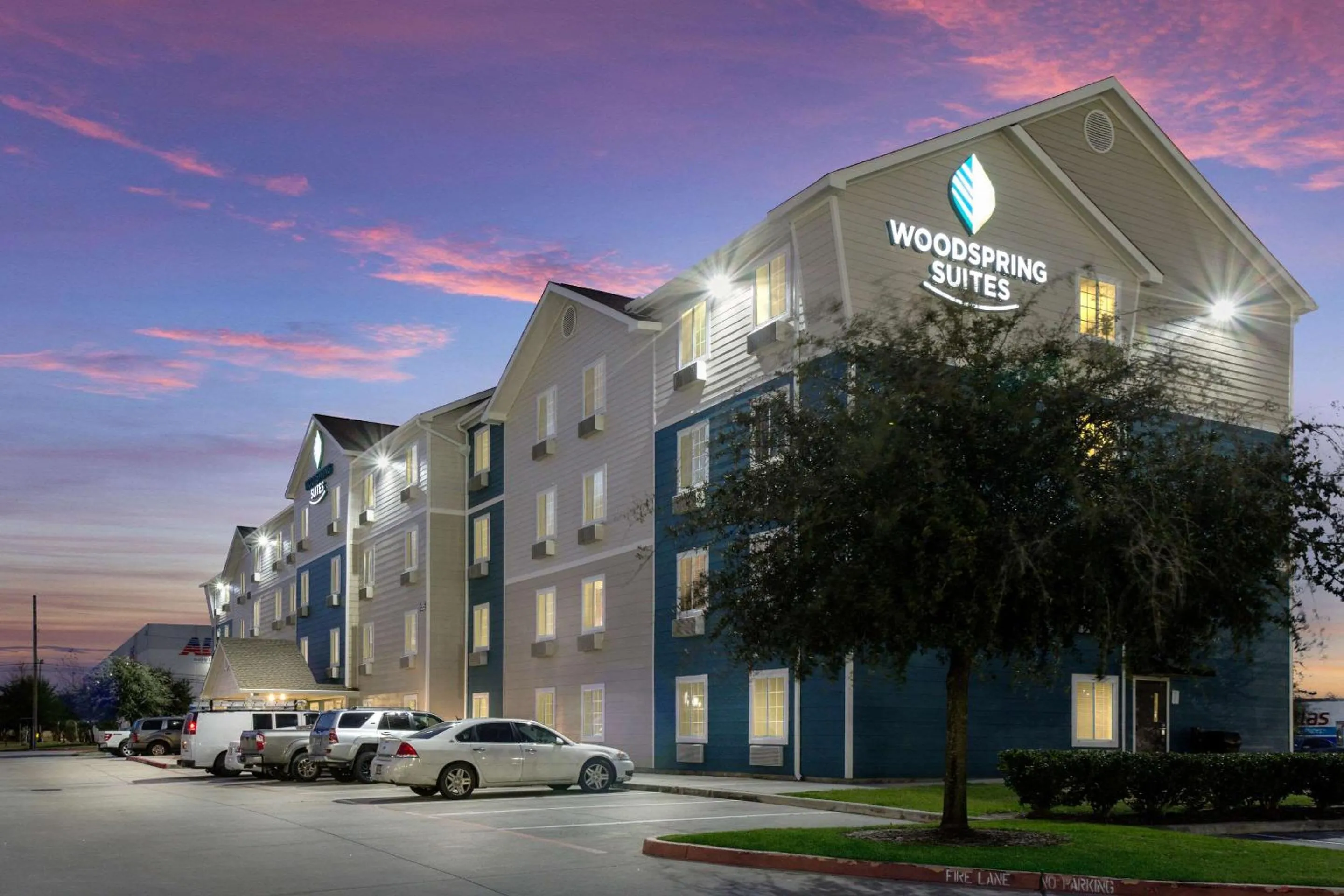 Property building in WoodSpring Suites Houston I-45 Airtex