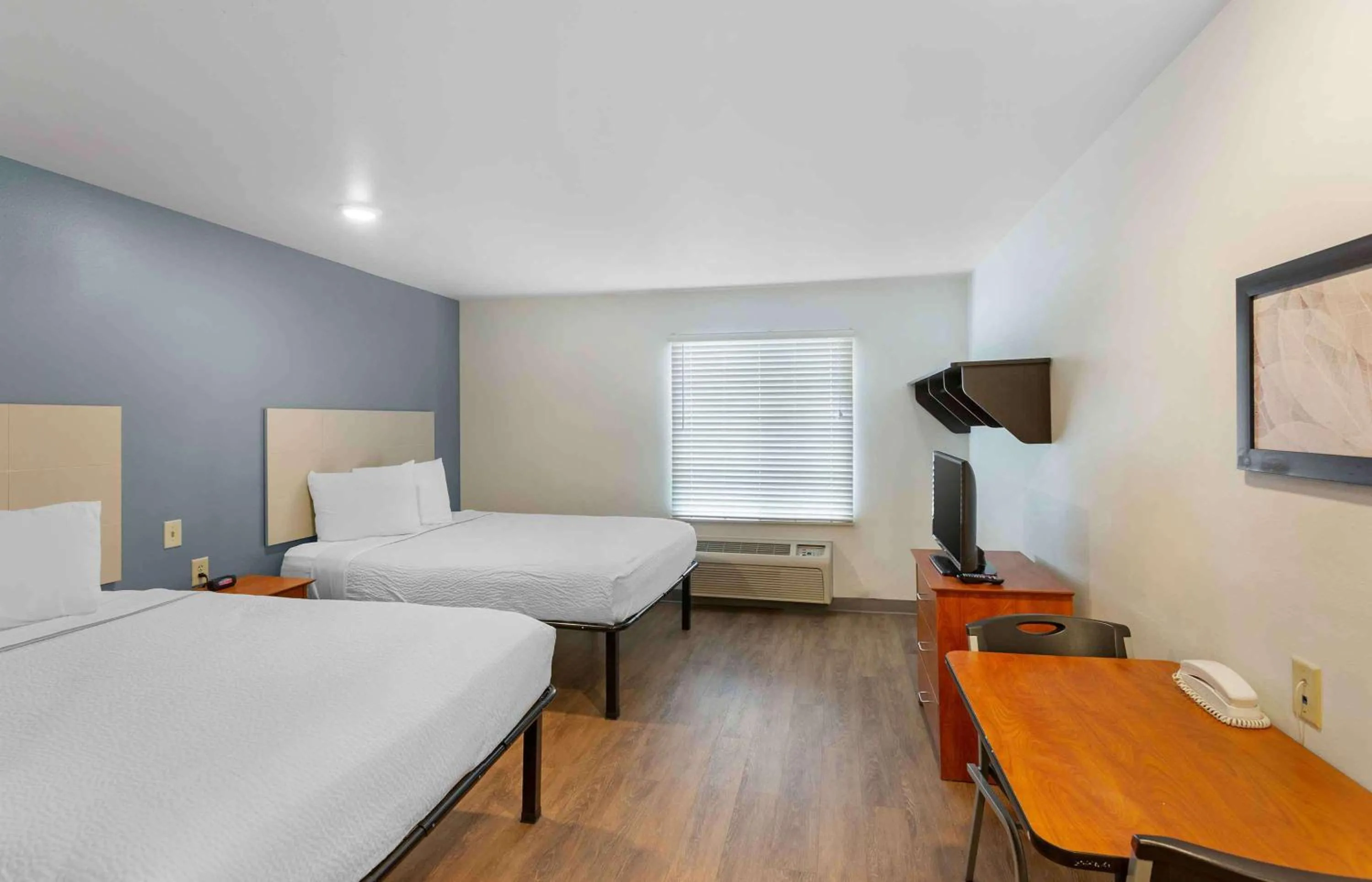 Bedroom, Bed in Extended Stay America Select Suites - Salt Lake City - West Valley City