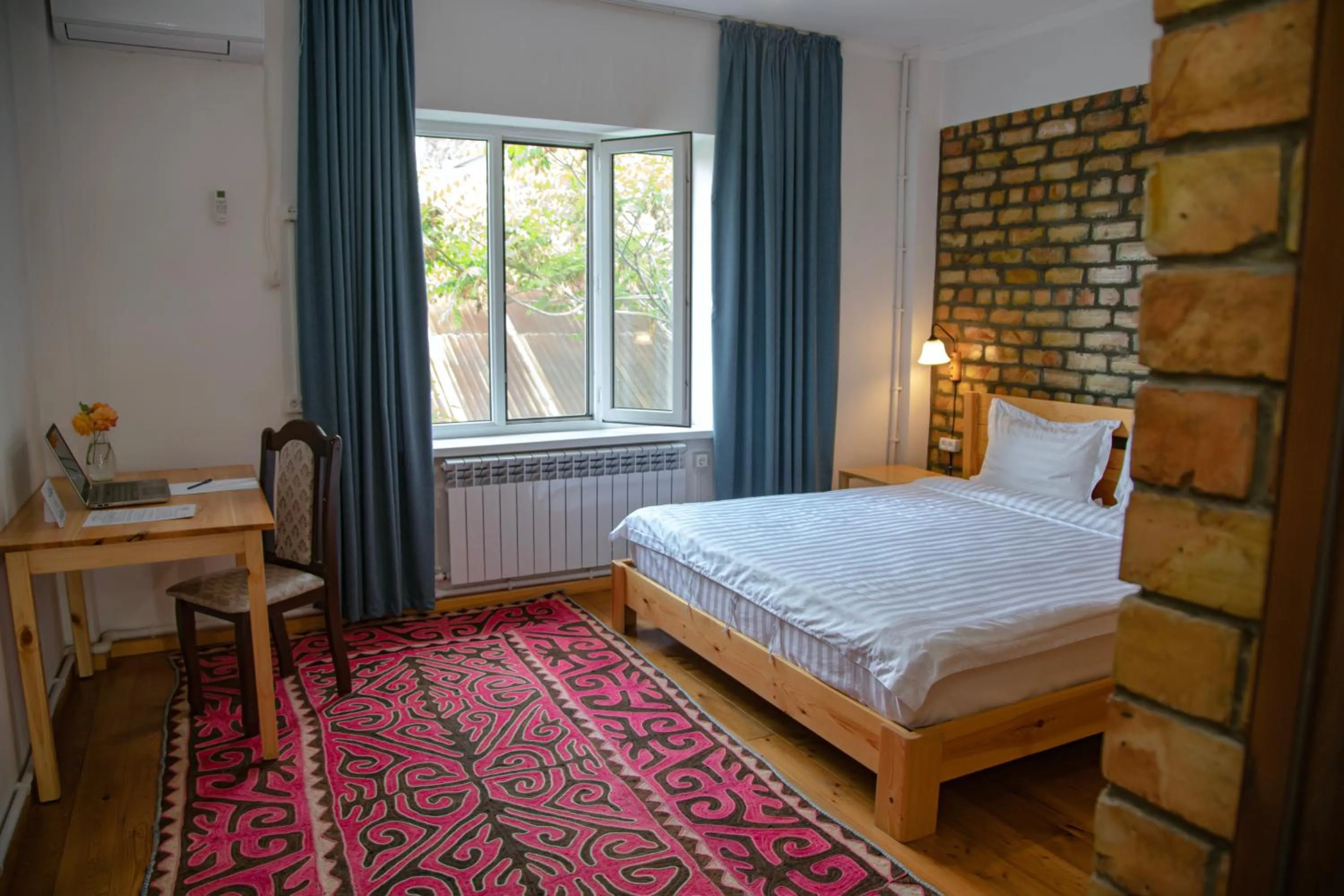 Bed in Hotel Good Night