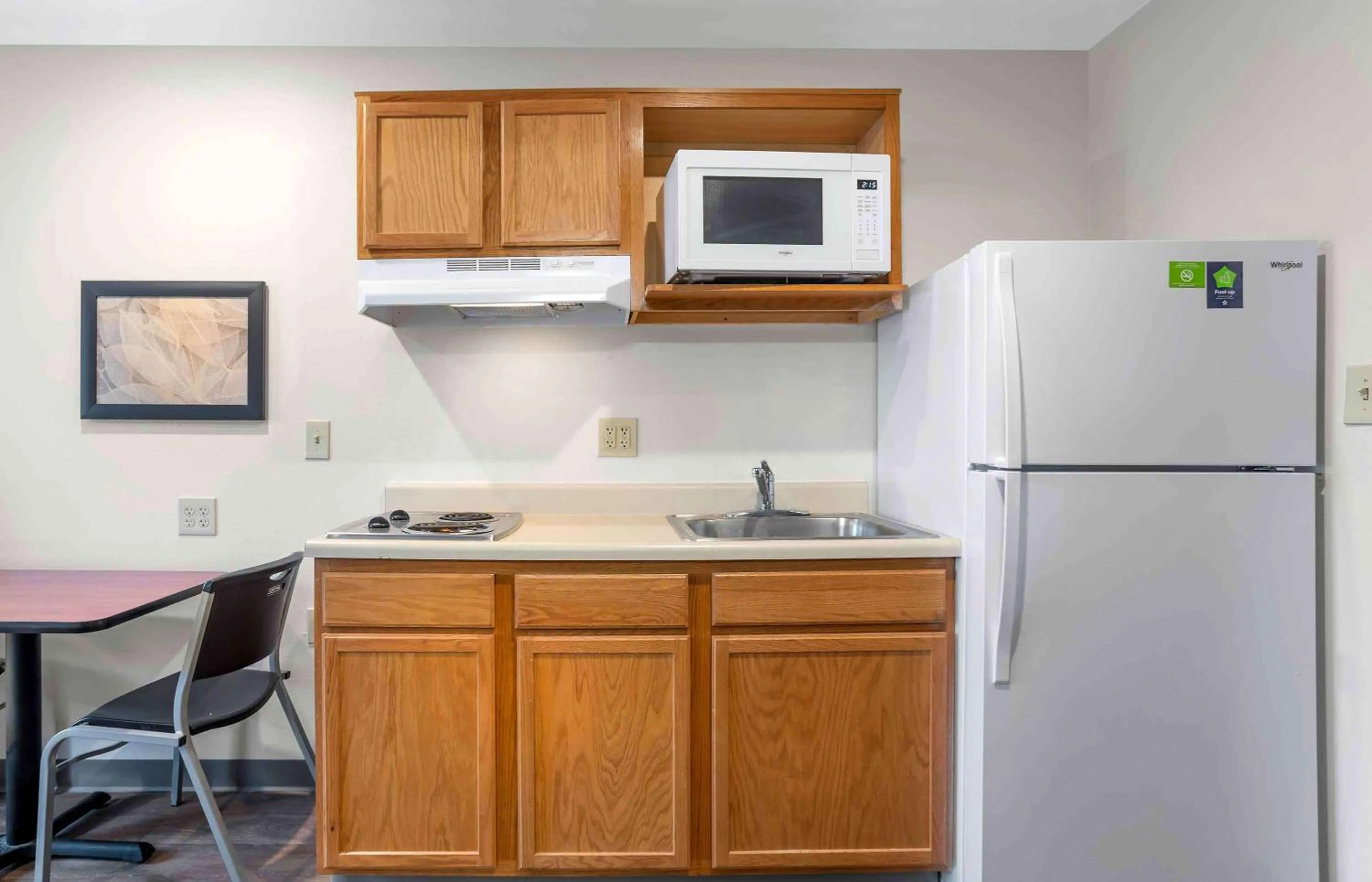 Bedroom in Extended Stay America Select Suites - Springfield - South - Battlefield