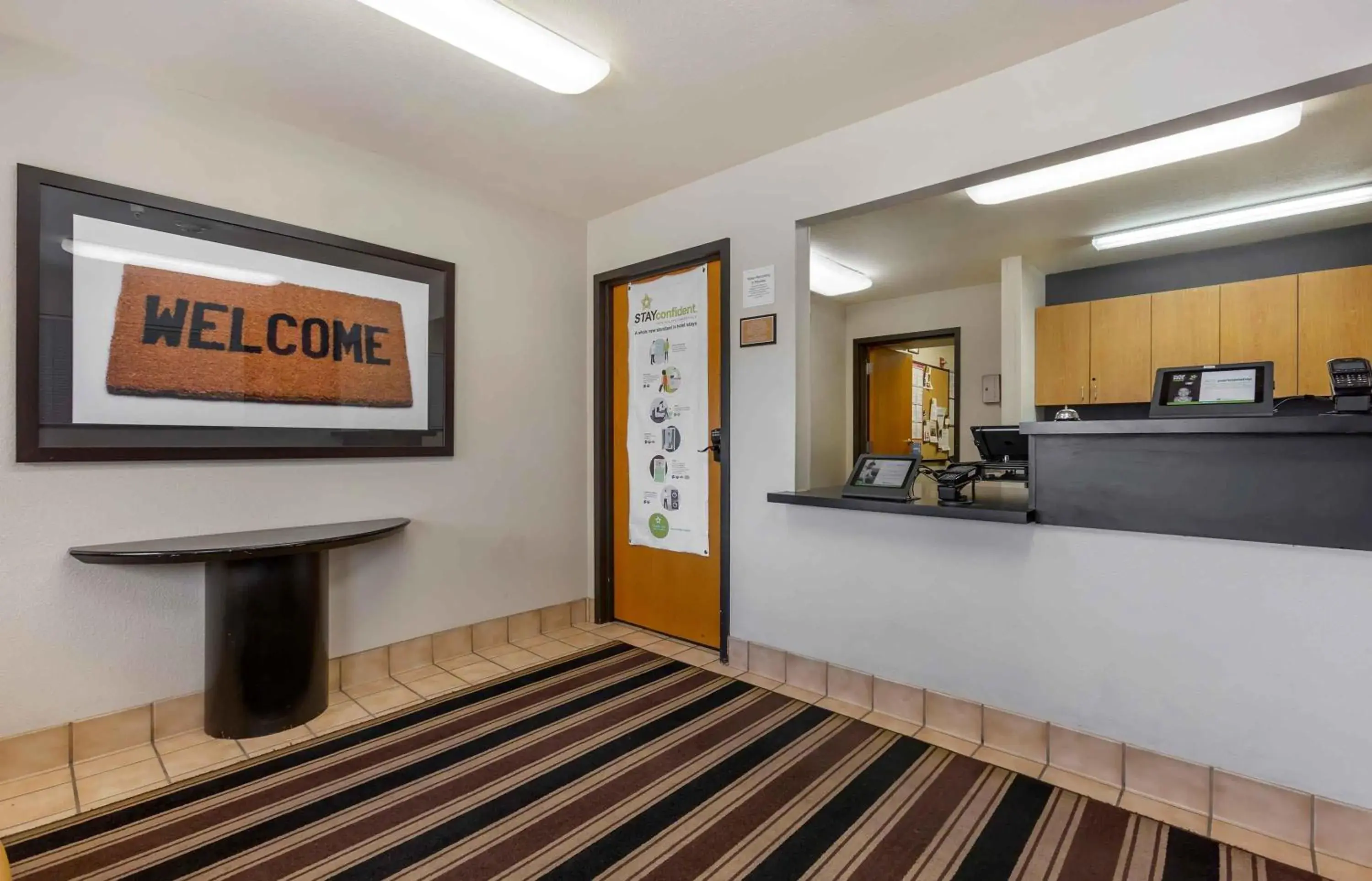 Lobby or reception in Extended Stay America Suites - Albuquerque - Airport Lobby or reception in Extended Stay America Suites - Albuquerque - Airport