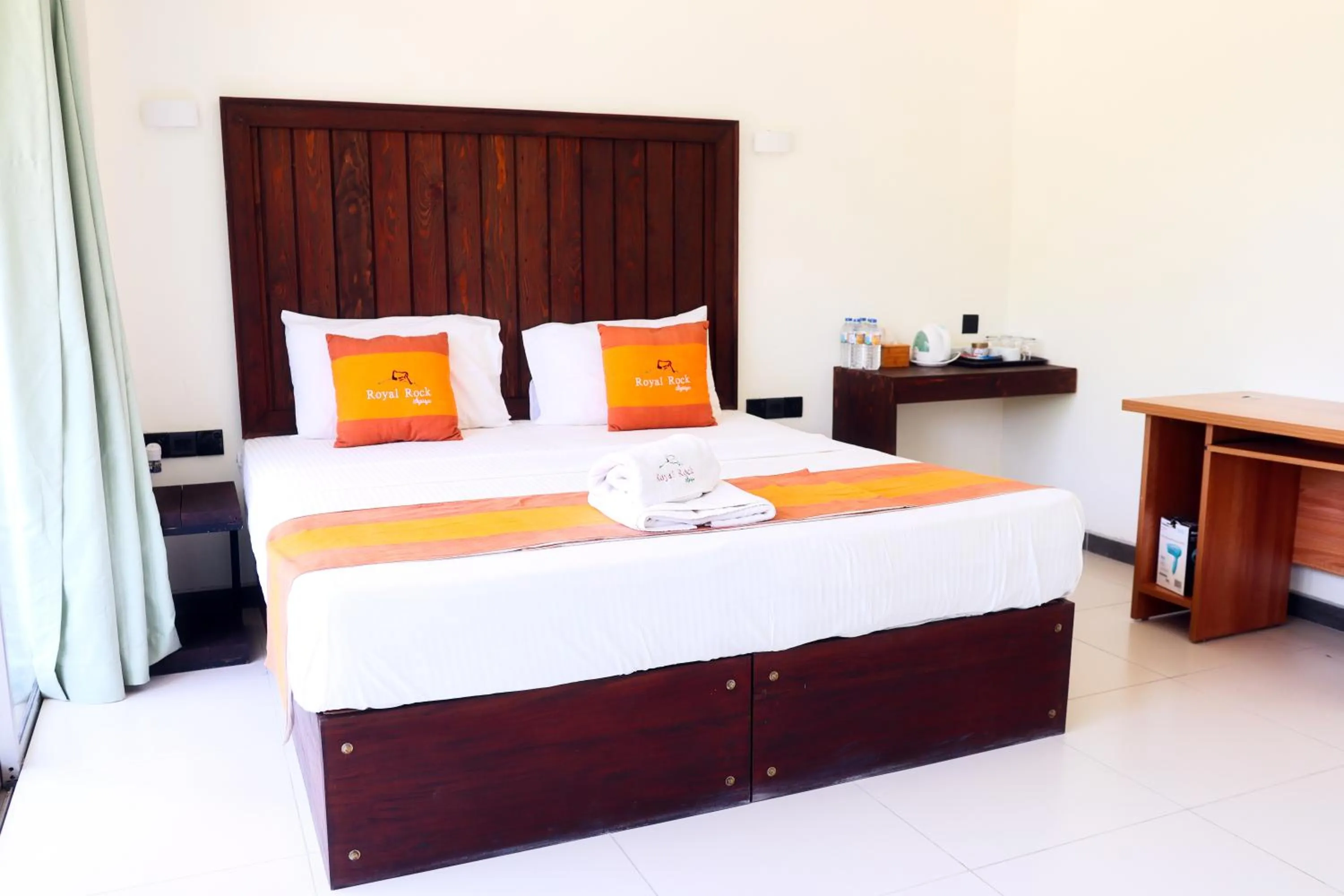 Bed in Royal Rock Sigiriya