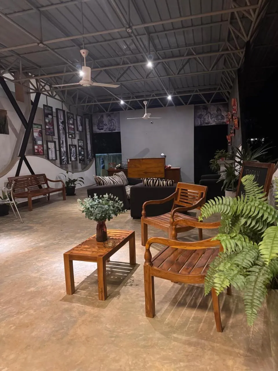Seating area in Royal Rock Sigiriya