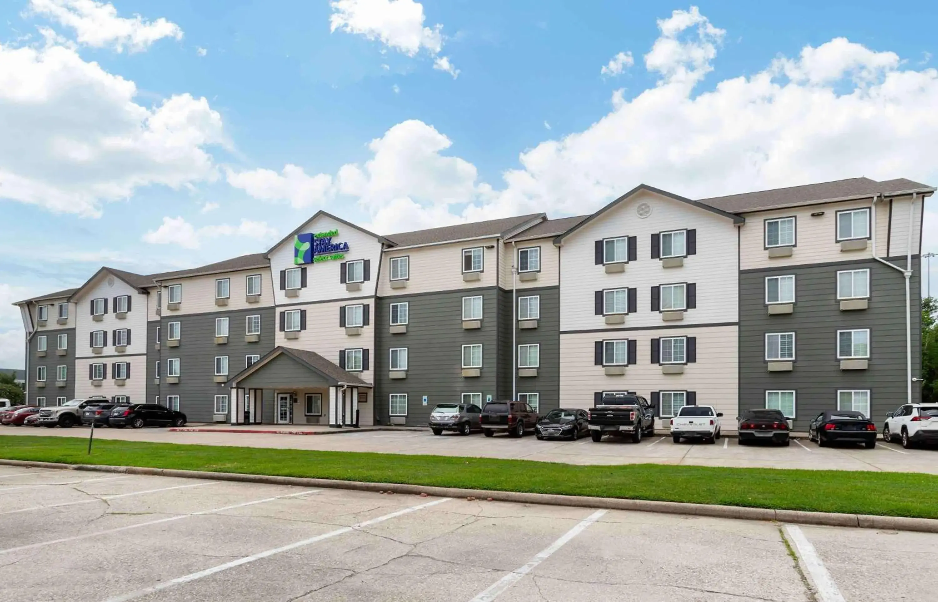 Property building in Extended Stay America Select Suites - Beaumont Property building in Extended Stay America Select Suites - Beaumont