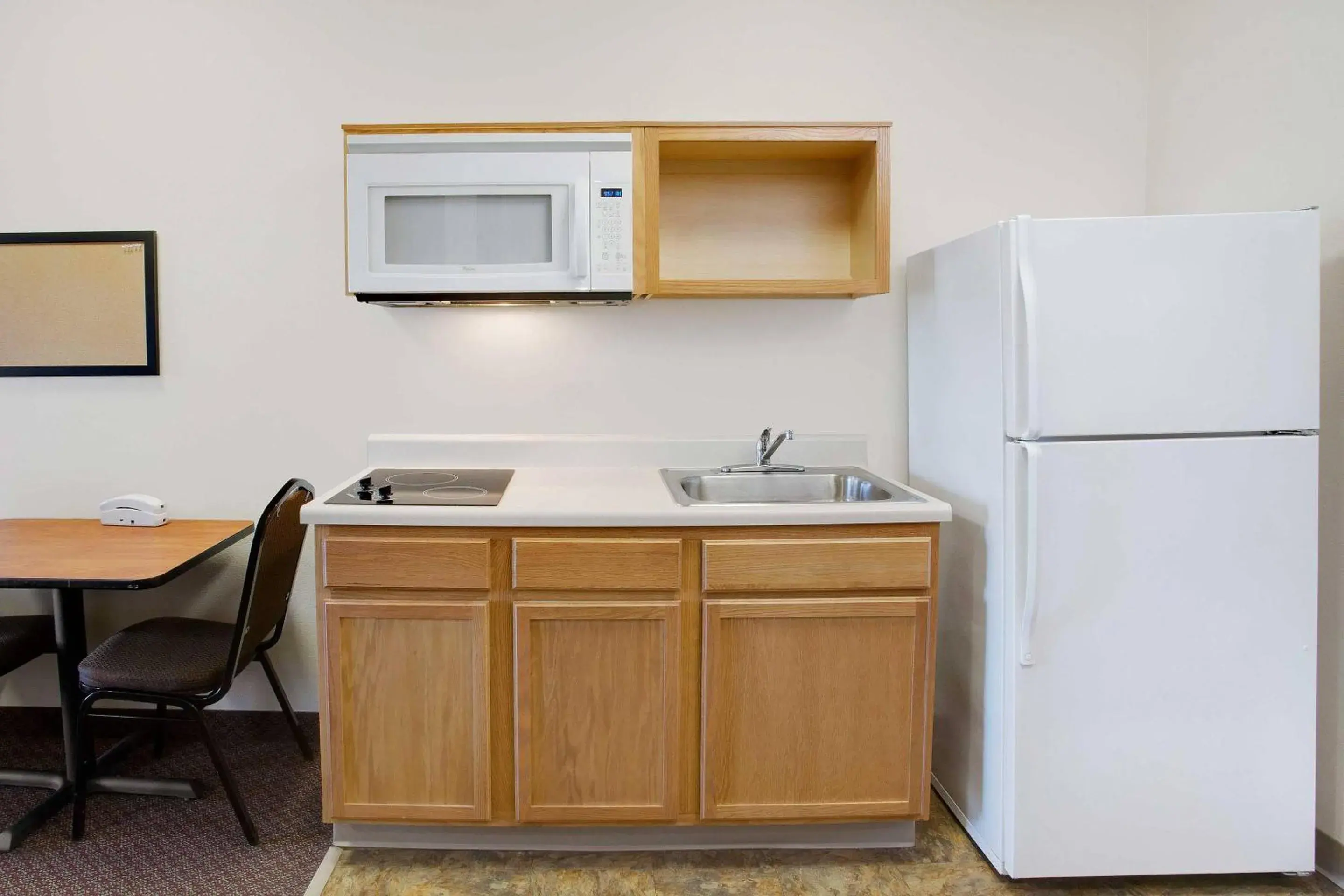 Queen Suite - Non-Smoking in WoodSpring Suites Colonial Heights Fort Lee Queen Suite - Non-Smoking in WoodSpring Suites Colonial Heights Fort Lee