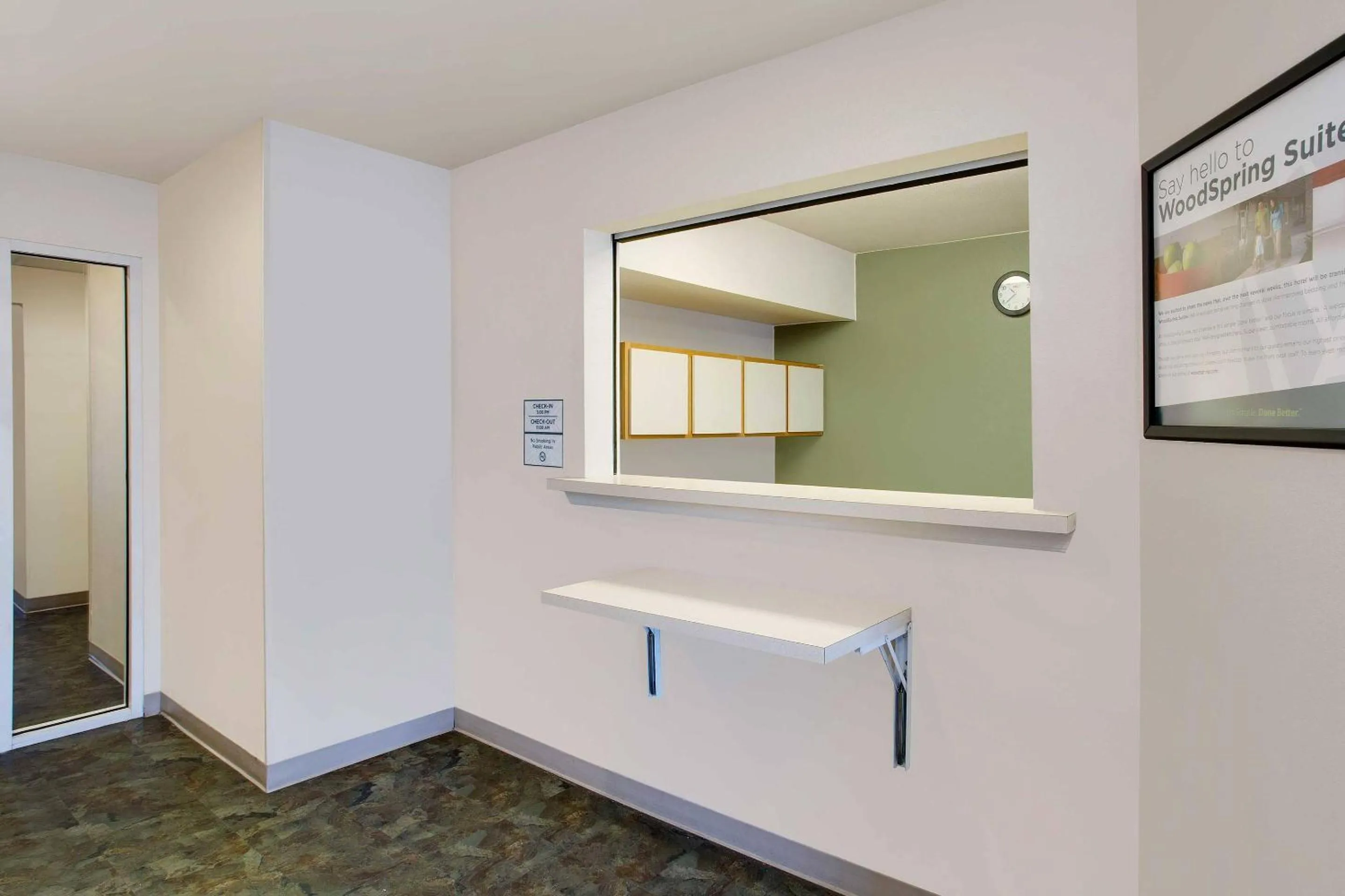Lobby or reception in WoodSpring Suites Colonial Heights Fort Lee